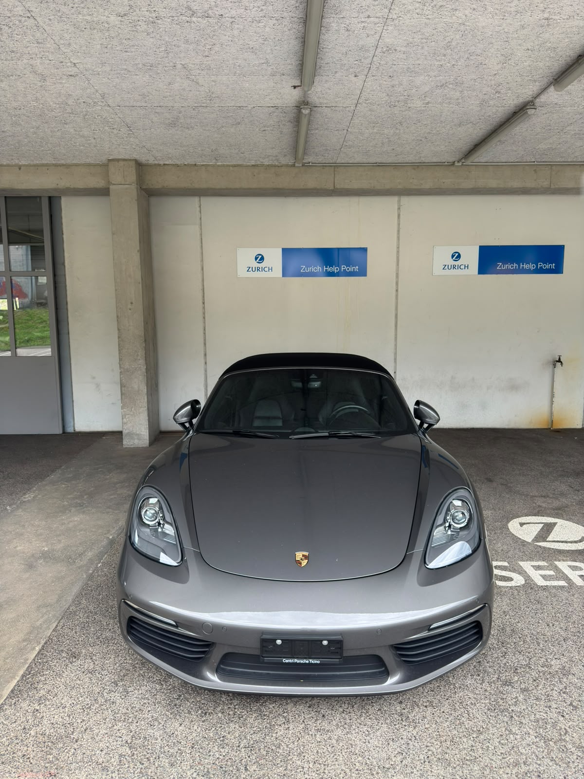 PORSCHE 718 Boxster 2.0 PDK-image-1