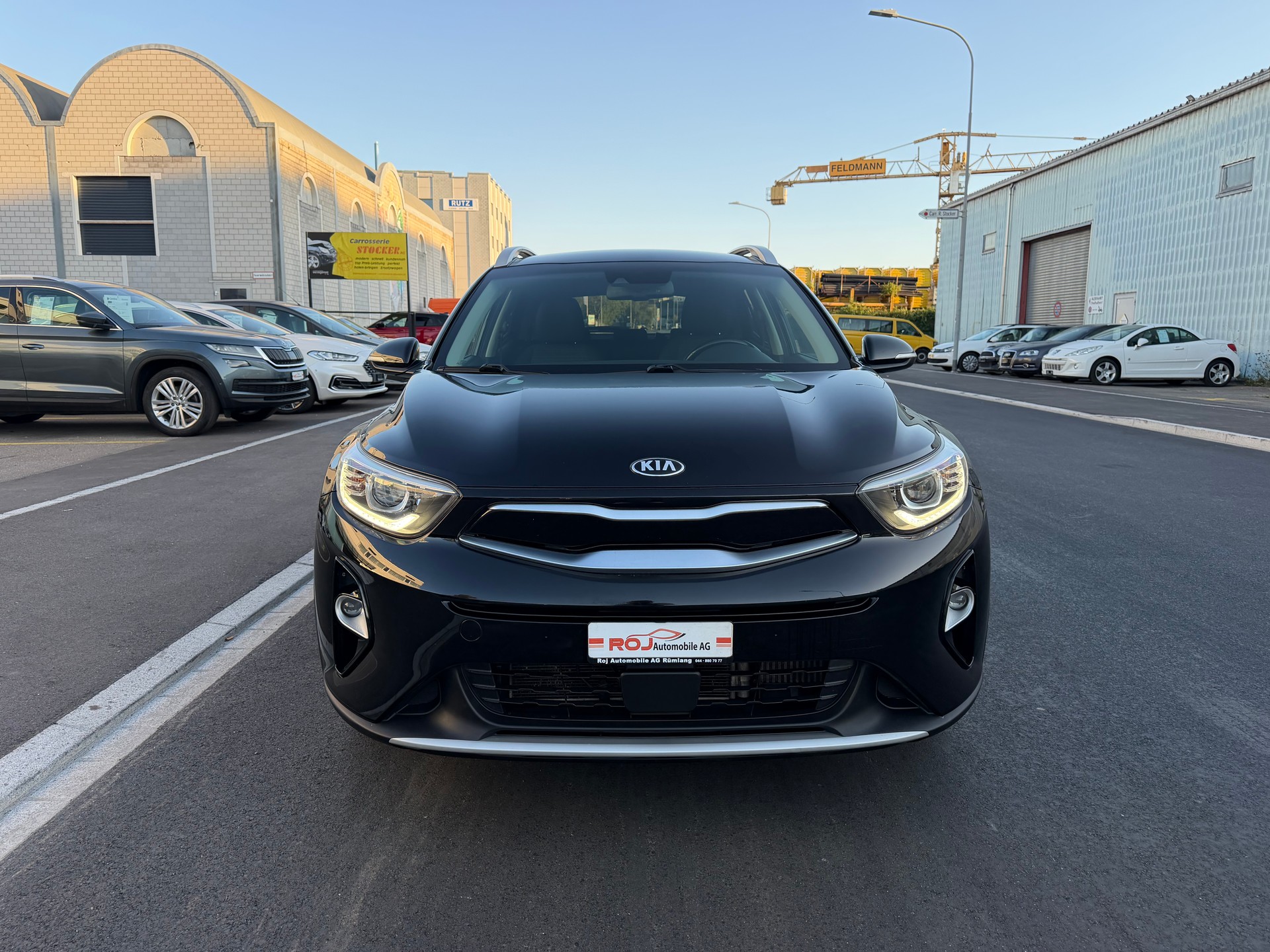 KIA Stonic 1.0 T-GDi-showroom-element-2