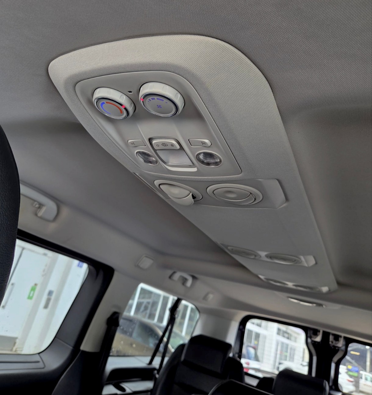 TOYOTA Proace Verso 2.0 D-4D Trend L2 Automatic-image-10