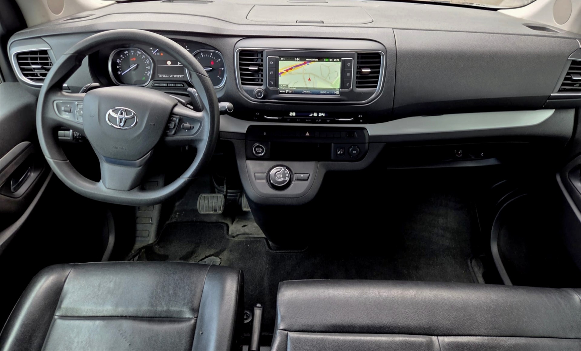 TOYOTA Proace Verso 2.0 D-4D Trend L2 Automatic-image-7
