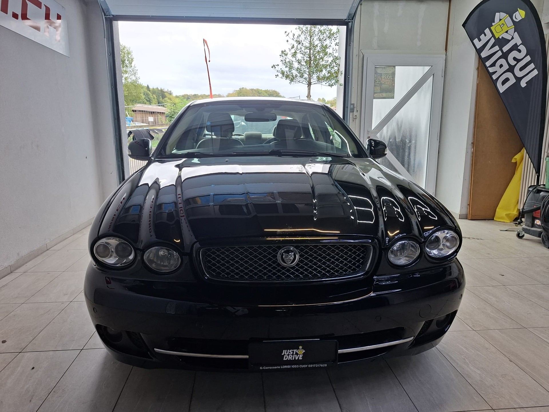JAGUAR X-Type 2.2D Sovereign Automatic-image-0