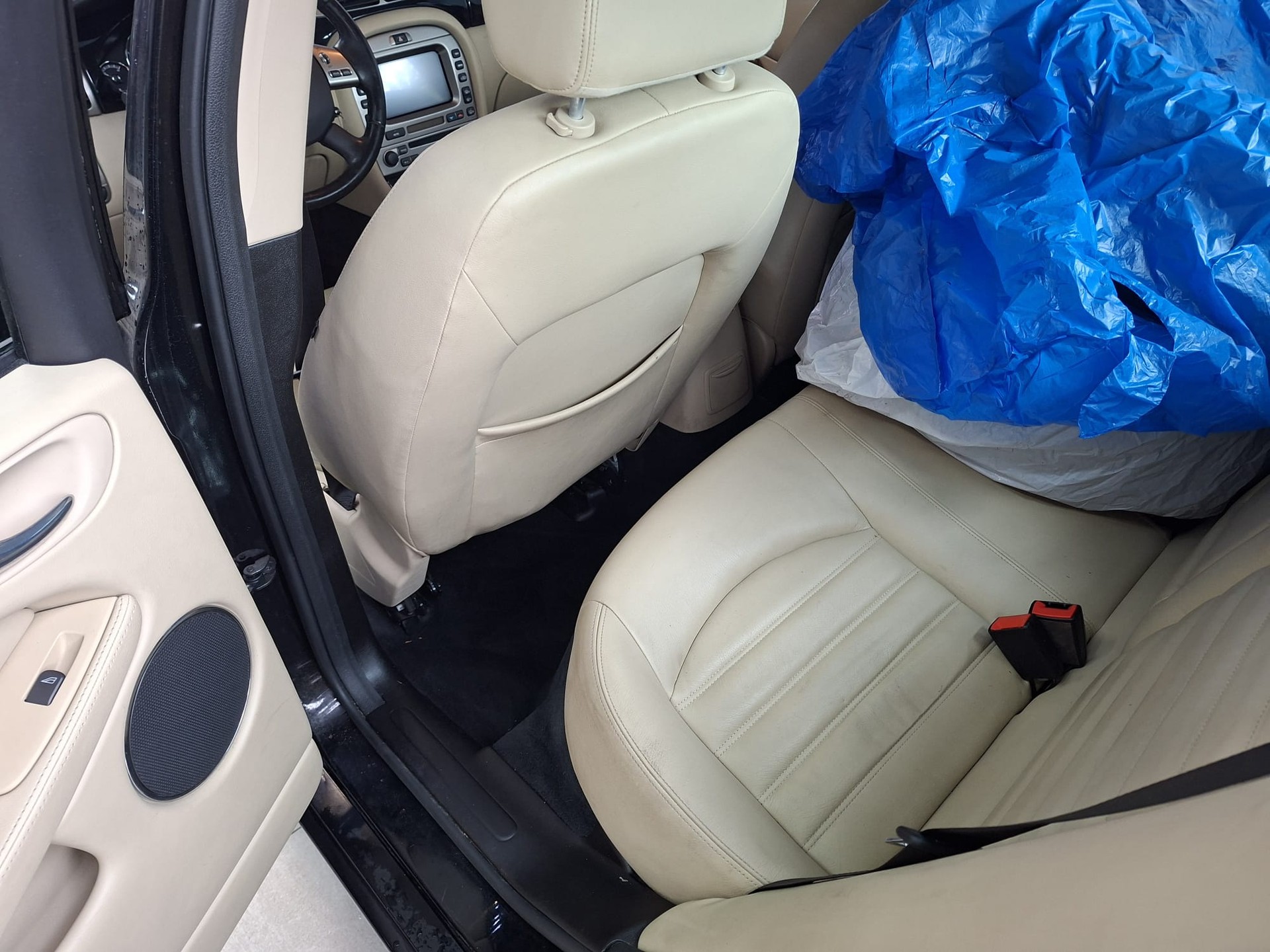 JAGUAR X-Type 2.2D Sovereign Automatic-image-12