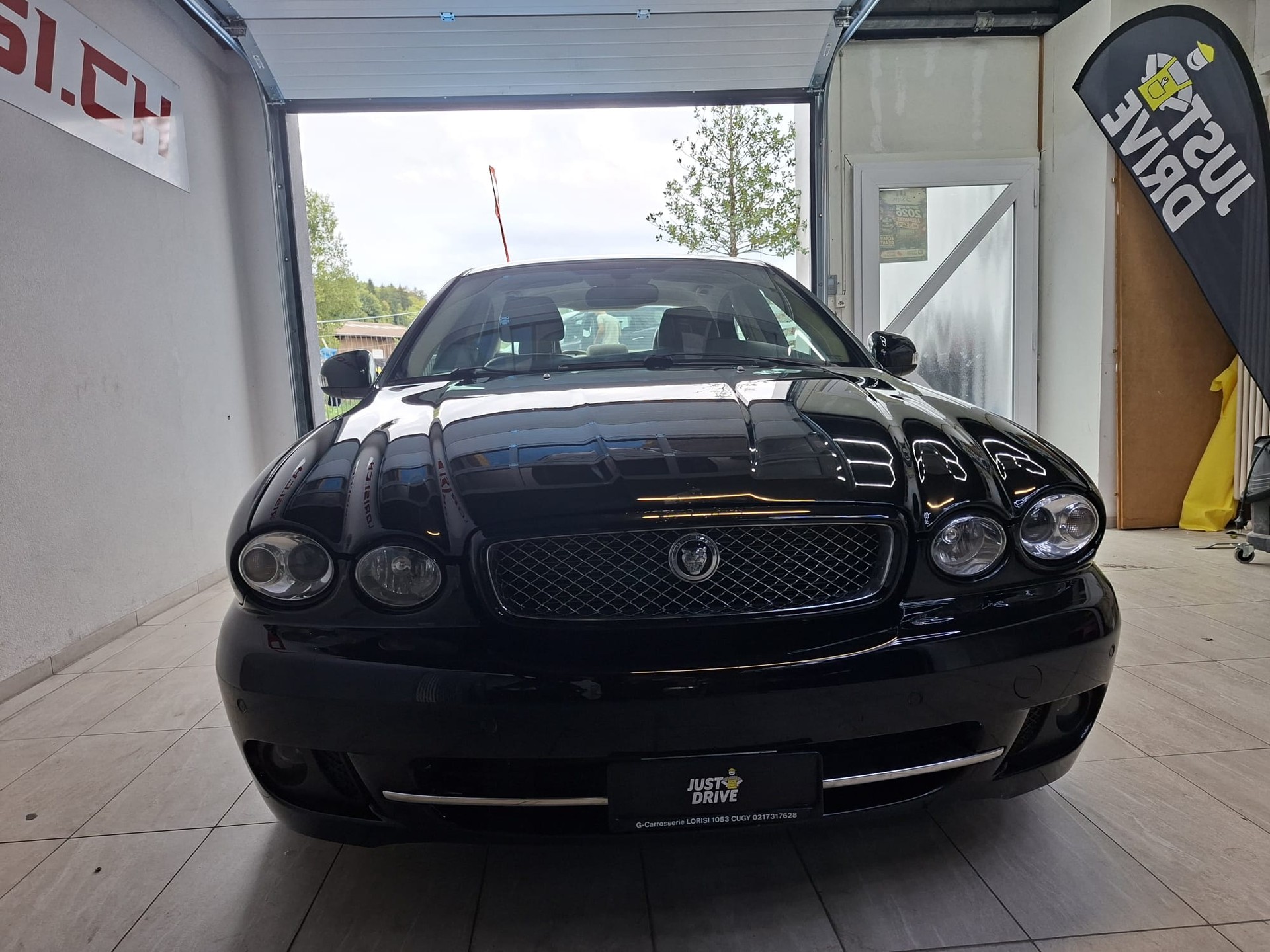 JAGUAR X-Type 2.2D Sovereign Automatic-image-3