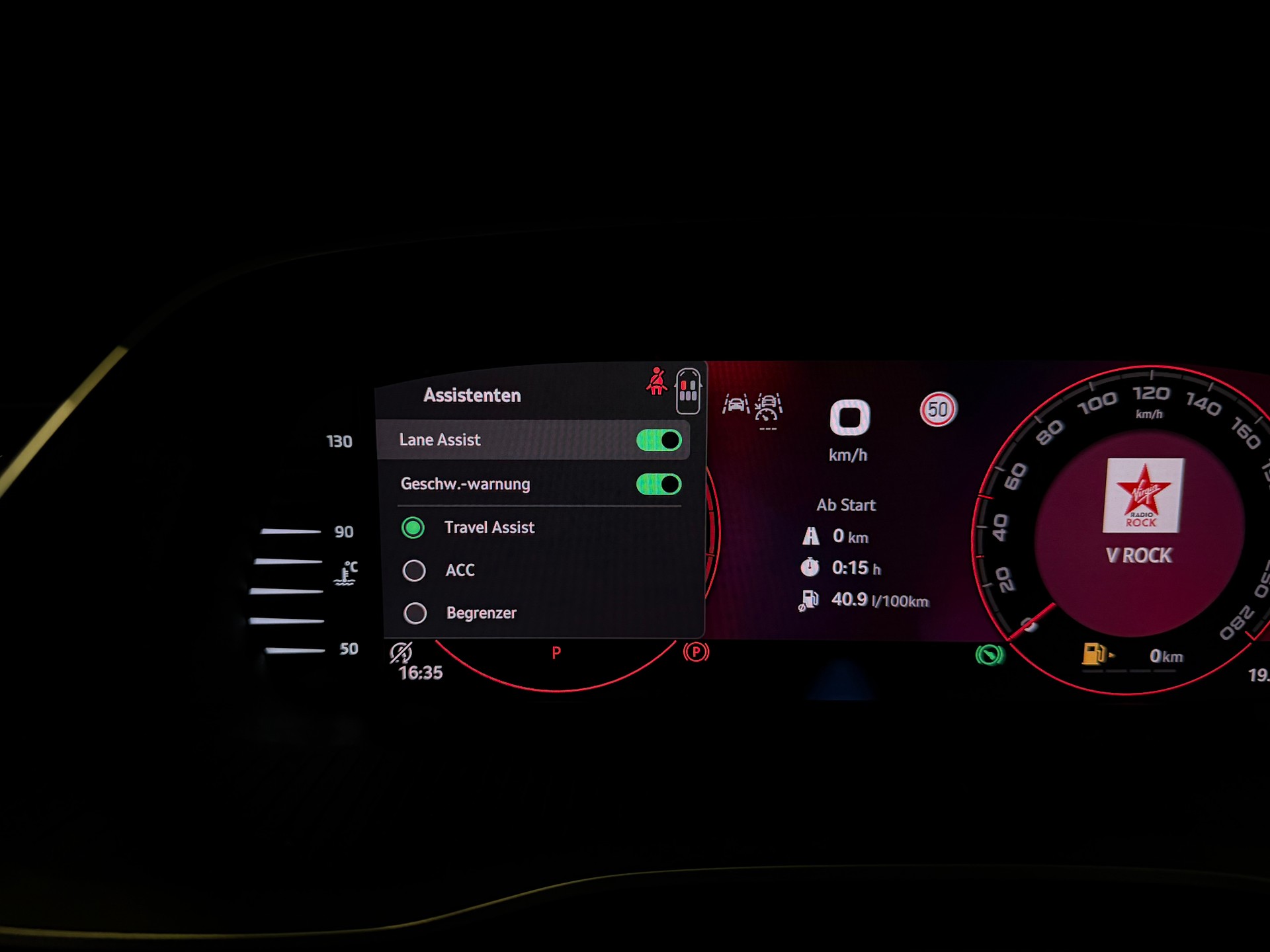 SKODA Octavia Combi 2.0 TSI DSG RS-image-28
