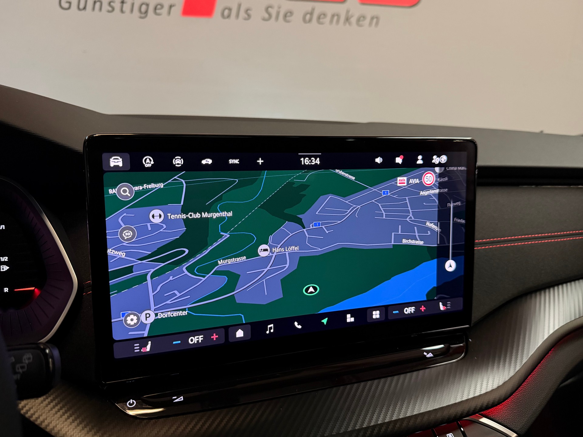 SKODA Octavia Combi 2.0 TSI DSG RS-image-24