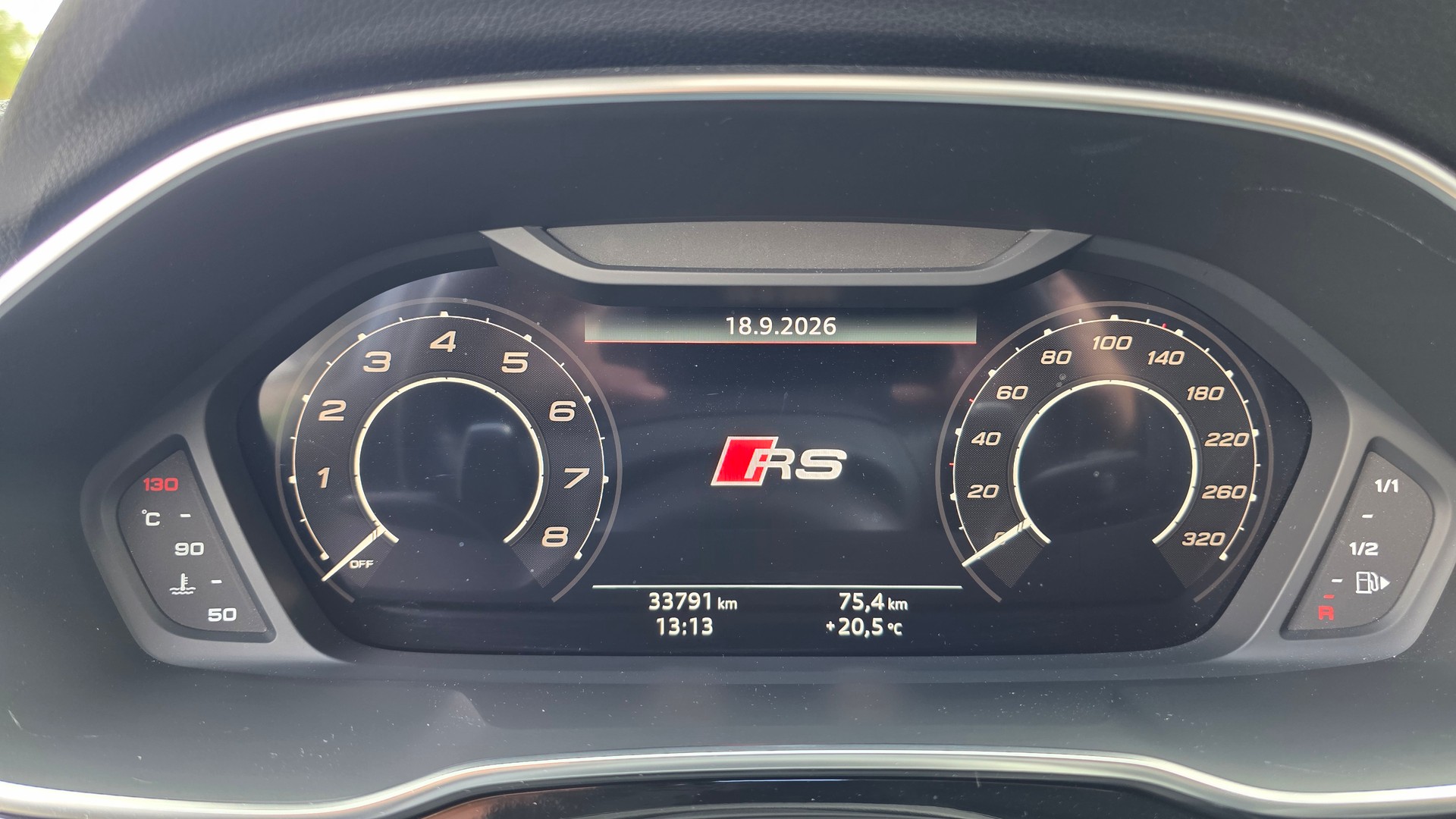AUDI RS Q3 Sportback quattro S tronic-image-20