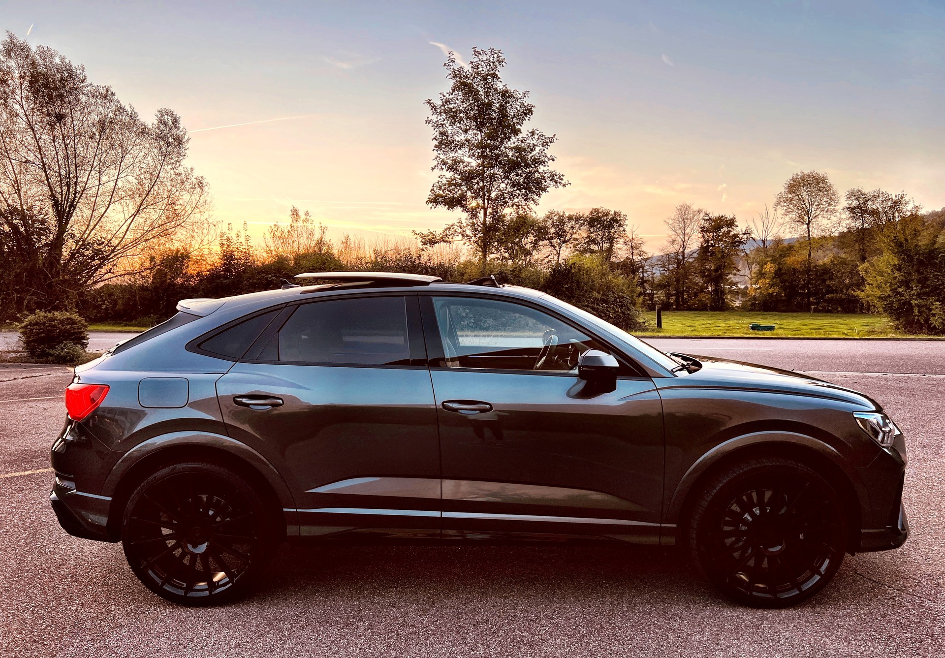 AUDI RS Q3 Sportback quattro S tronic-image-9
