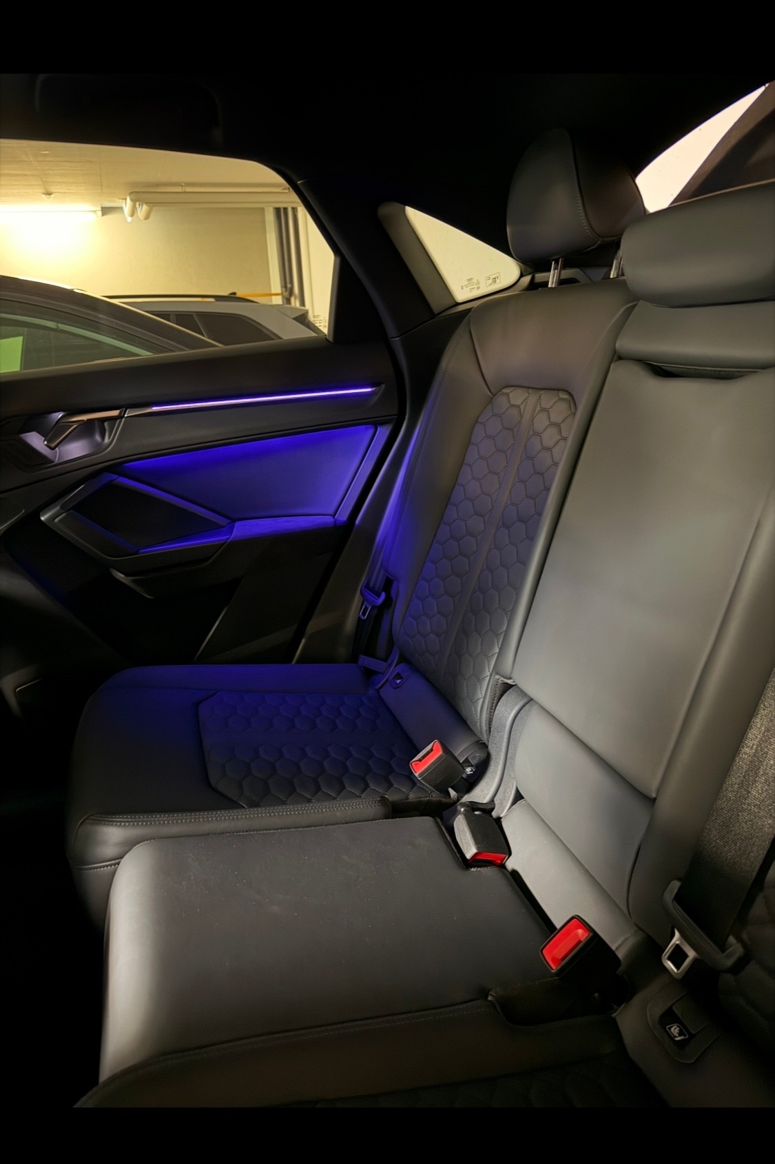 AUDI RS Q3 Sportback quattro S tronic-image-24