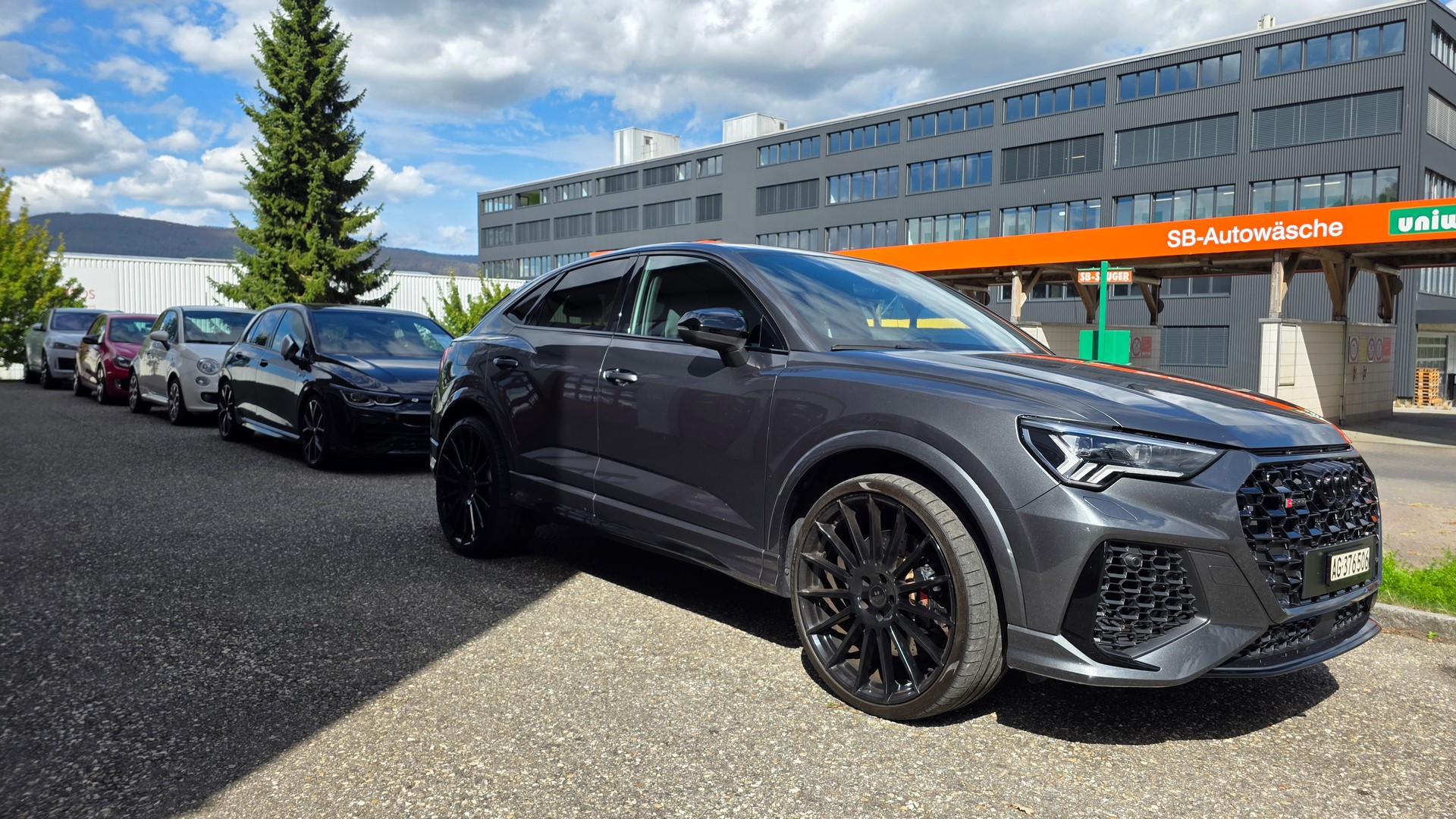 AUDI RS Q3 Sportback quattro S tronic-image-12
