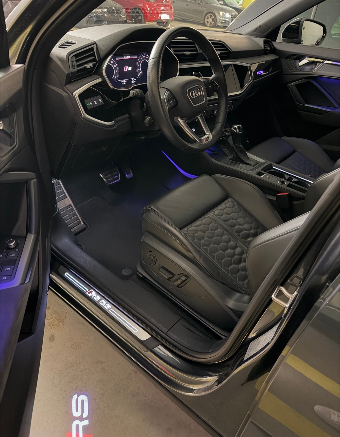 AUDI RS Q3 Sportback quattro S tronic-image-15