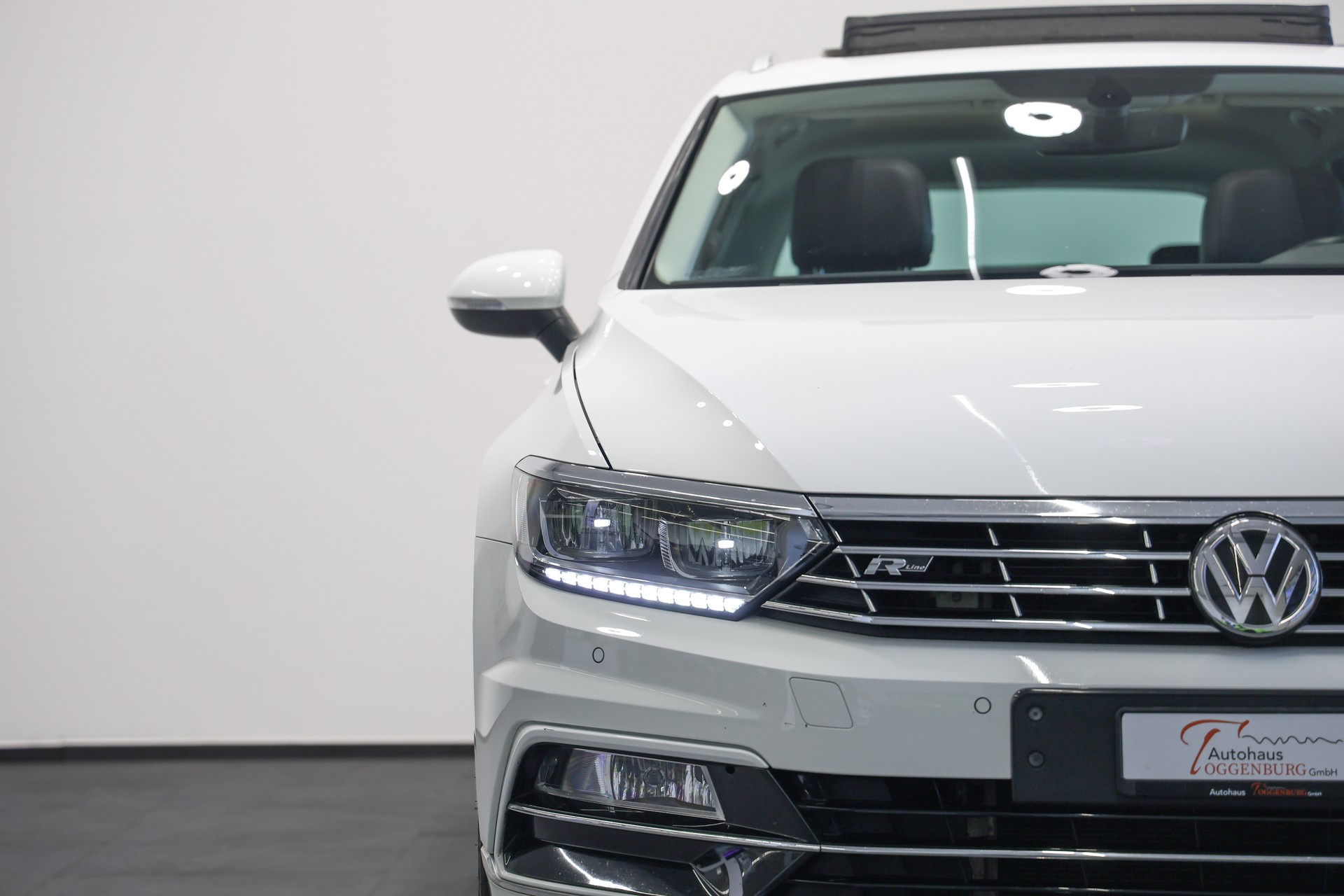 VW Passat Variant 2.0 TDI BMT Highline DSG 4Motion *R-Line aussen*frisch ab Service*frisch ab MFK*-image-6