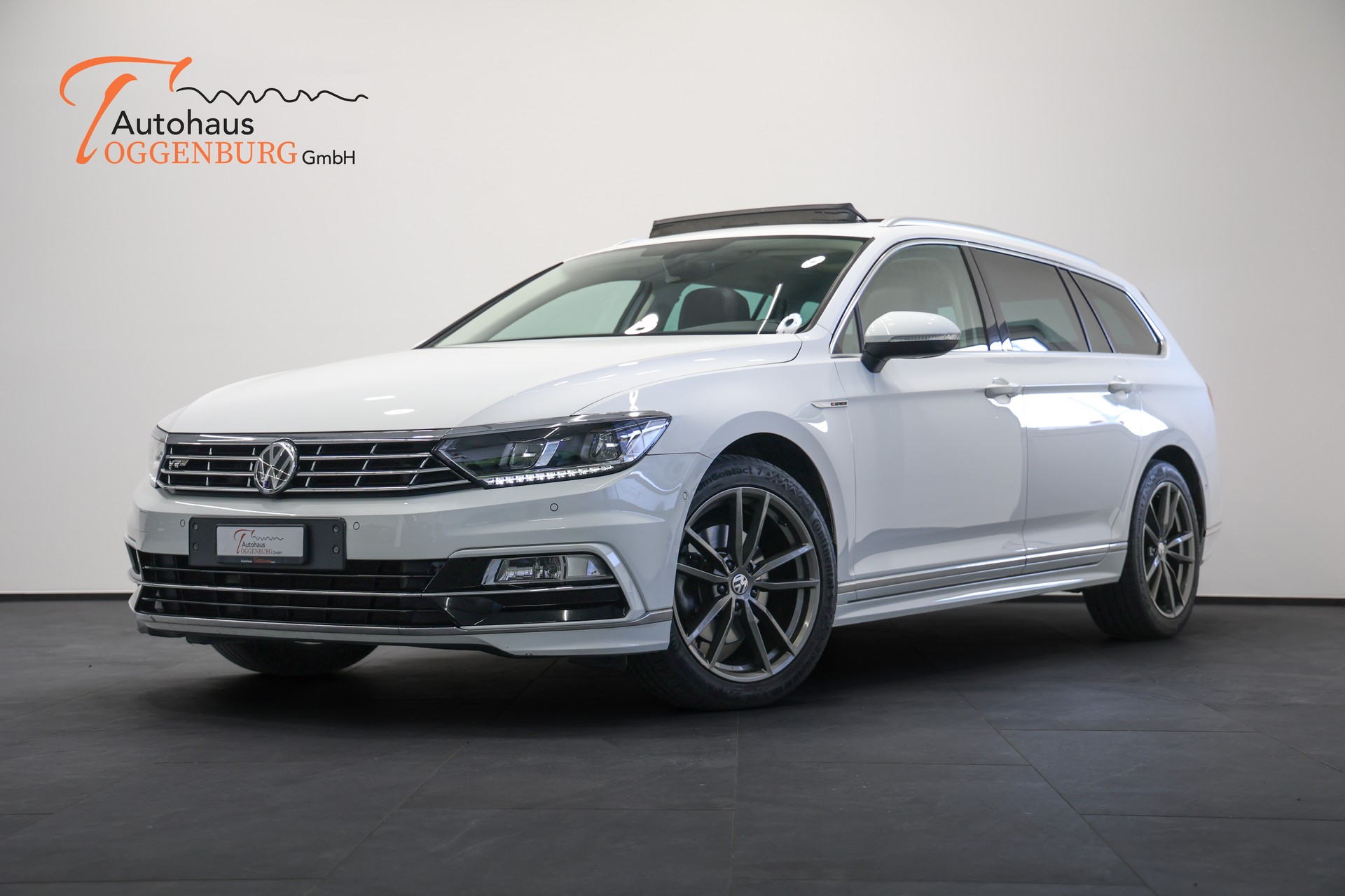 VW Passat Variant 2.0 TDI BMT Highline DSG 4Motion *R-Line aussen*frisch ab Service*frisch ab MFK*-image-2