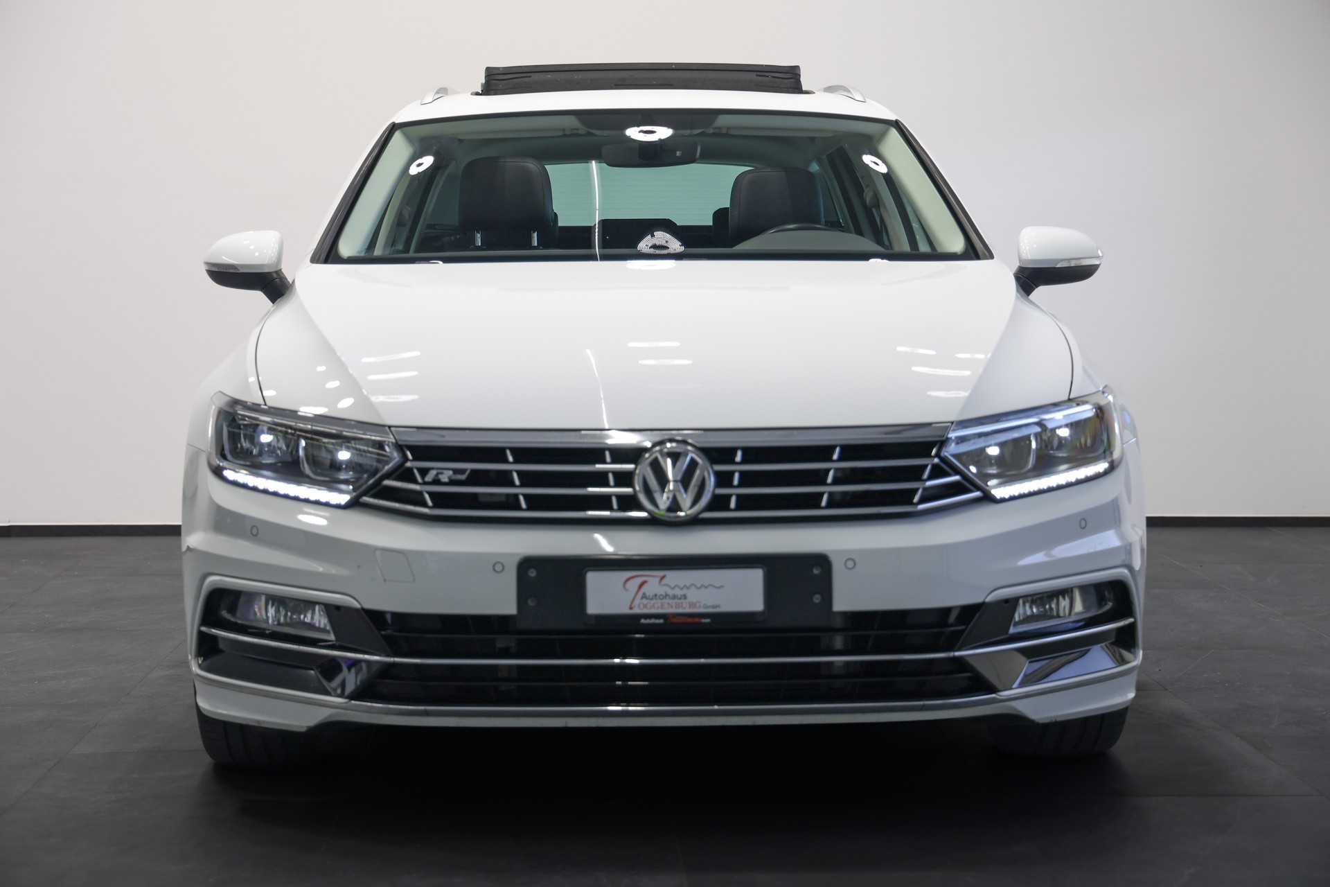VW Passat Variant 2.0 TDI BMT Highline DSG 4Motion *R-Line aussen*frisch ab Service*frisch ab MFK*-image-5