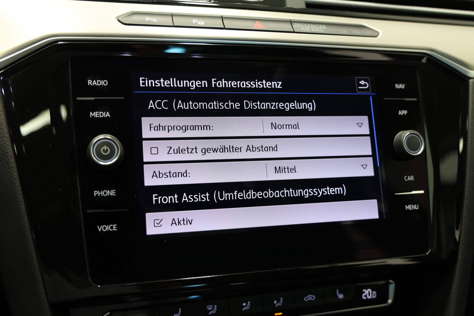 VW Passat Variant 2.0 TDI BMT Highline DSG 4Motion *R-Line aussen*frisch ab Service*frisch ab MFK*-image-30
