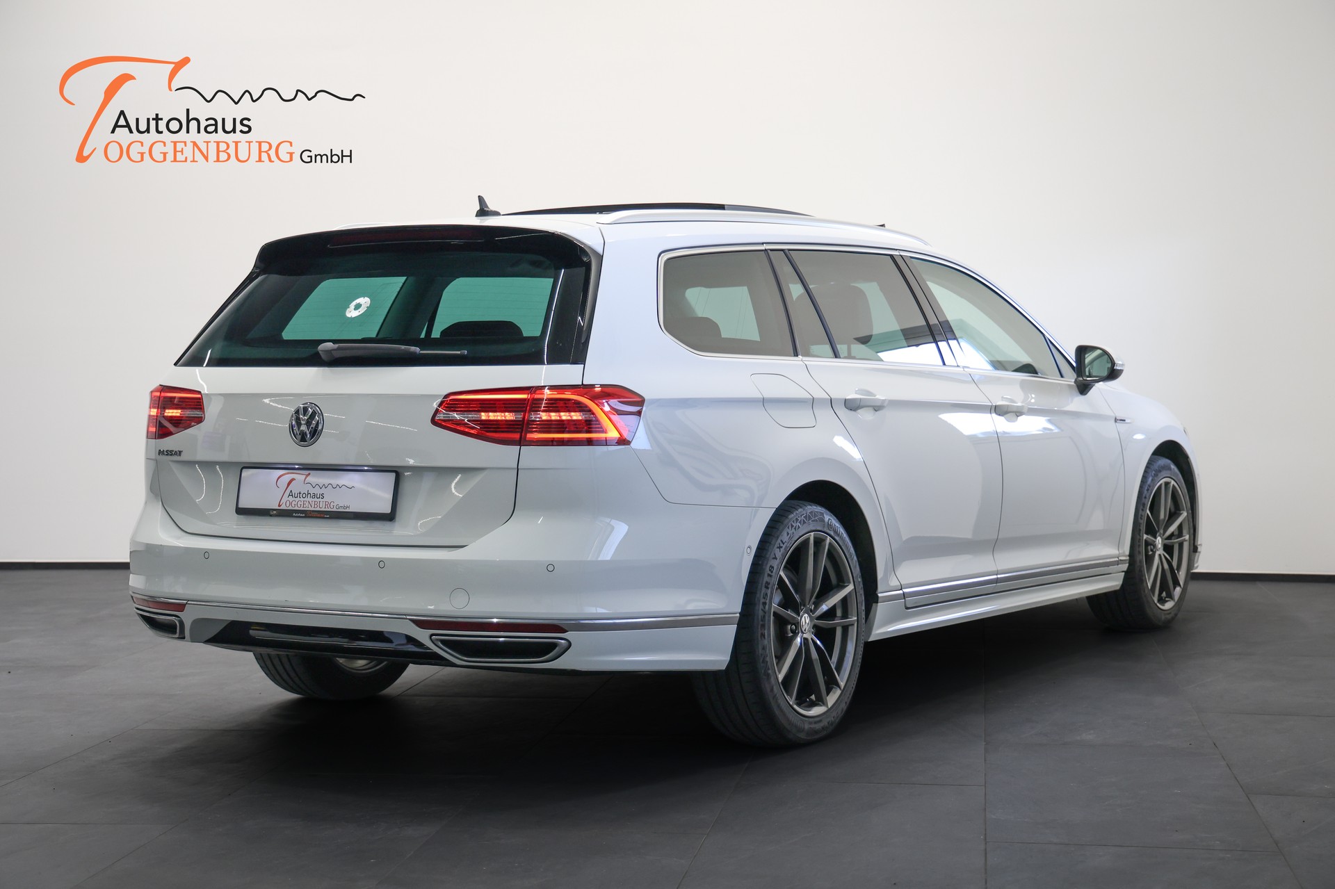 VW Passat Variant 2.0 TDI BMT Highline DSG 4Motion *R-Line aussen*frisch ab Service*frisch ab MFK*-image-14