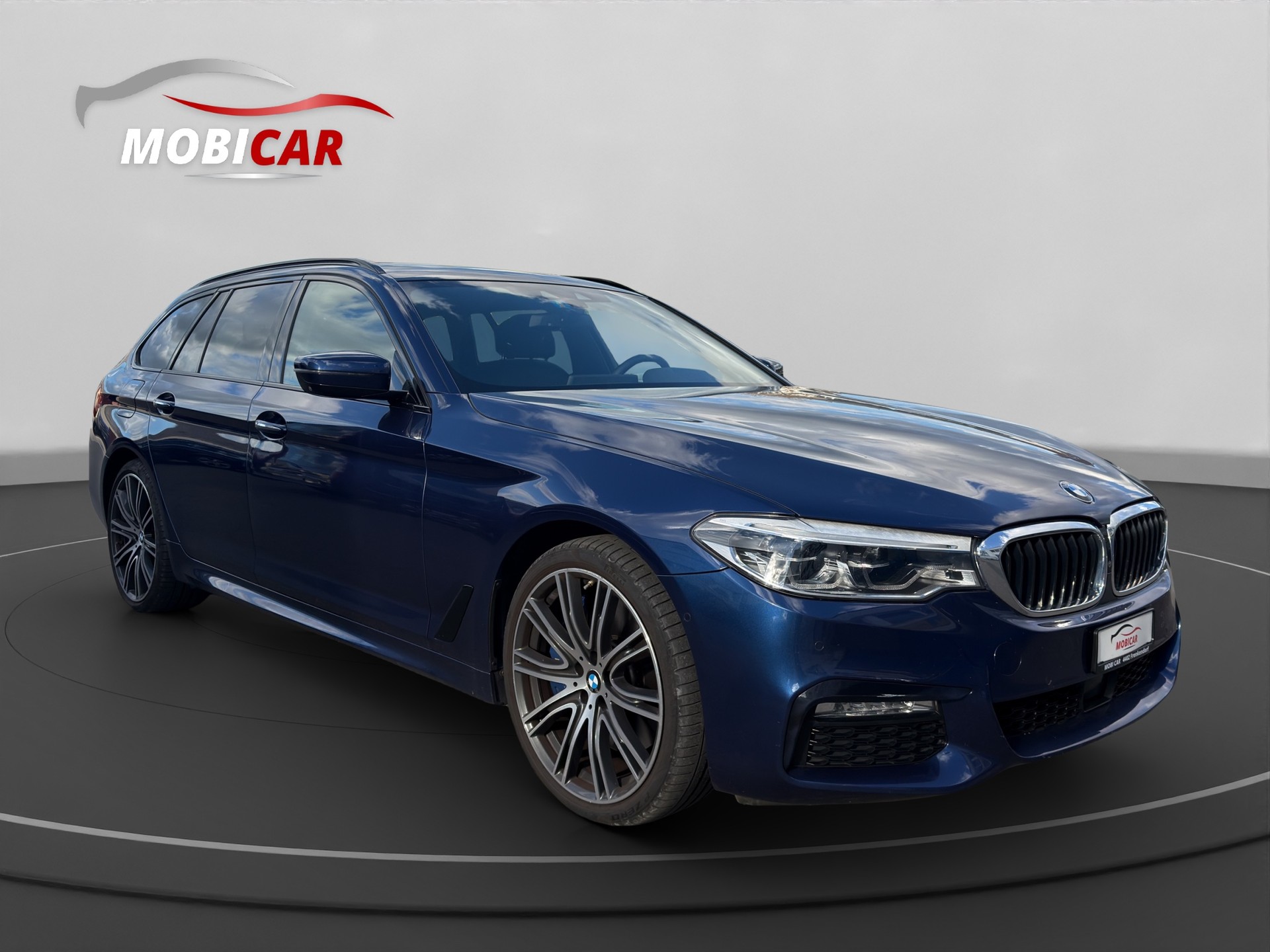 BMW 540i xDrive Touring Steptronic-image-6