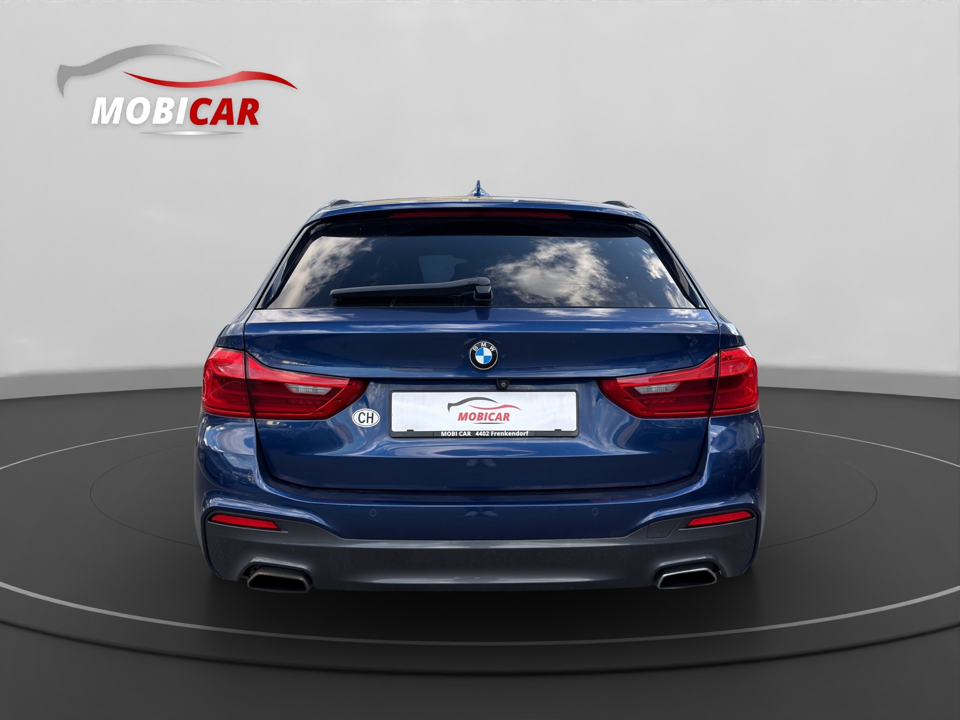 BMW 540i xDrive Touring Steptronic-image-3