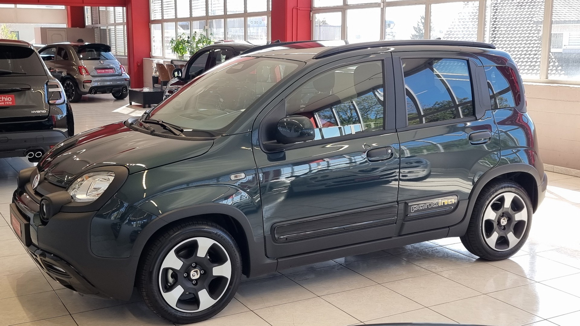 FIAT Pandina 1.0 Hybrid Cross-image-1
