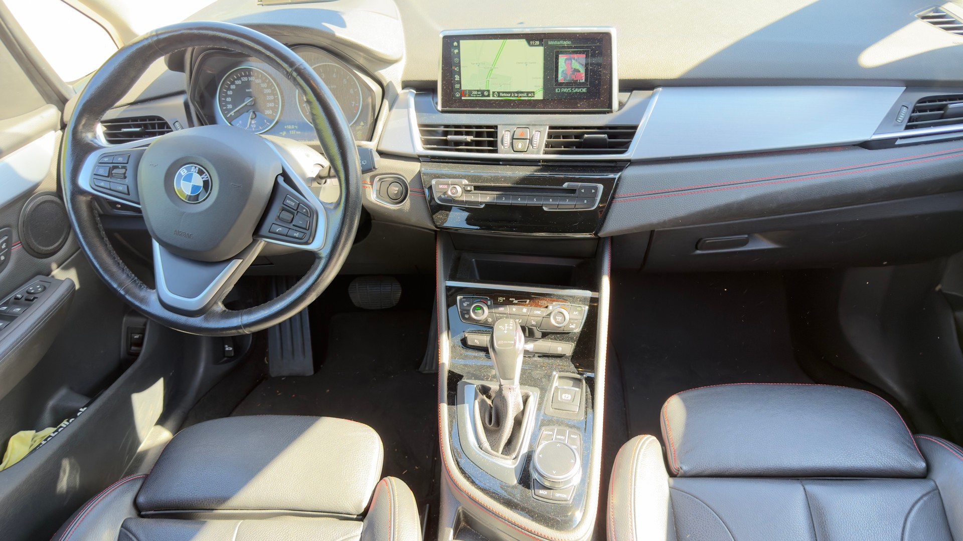 BMW 225xe iPerformance Active Tourer Steptronic-image-13