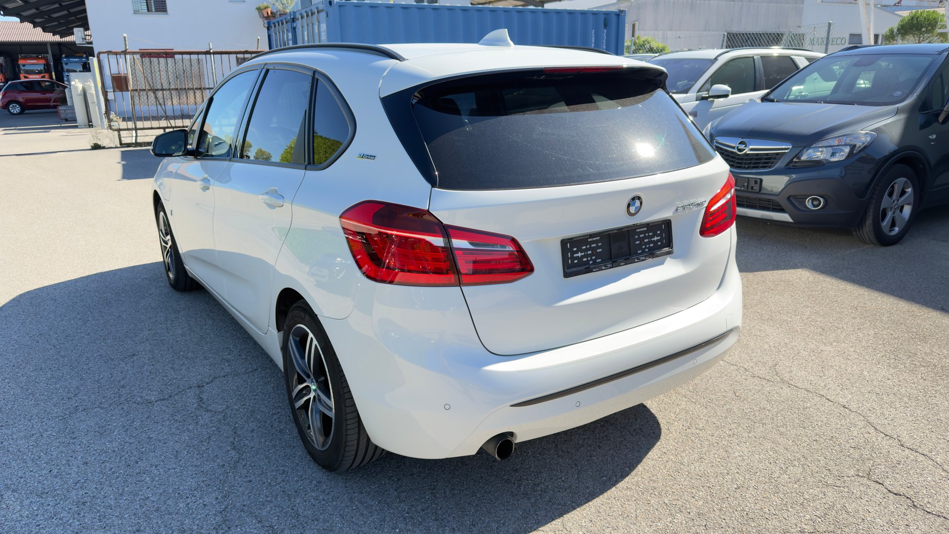 BMW 225xe iPerformance Active Tourer Steptronic-image-7