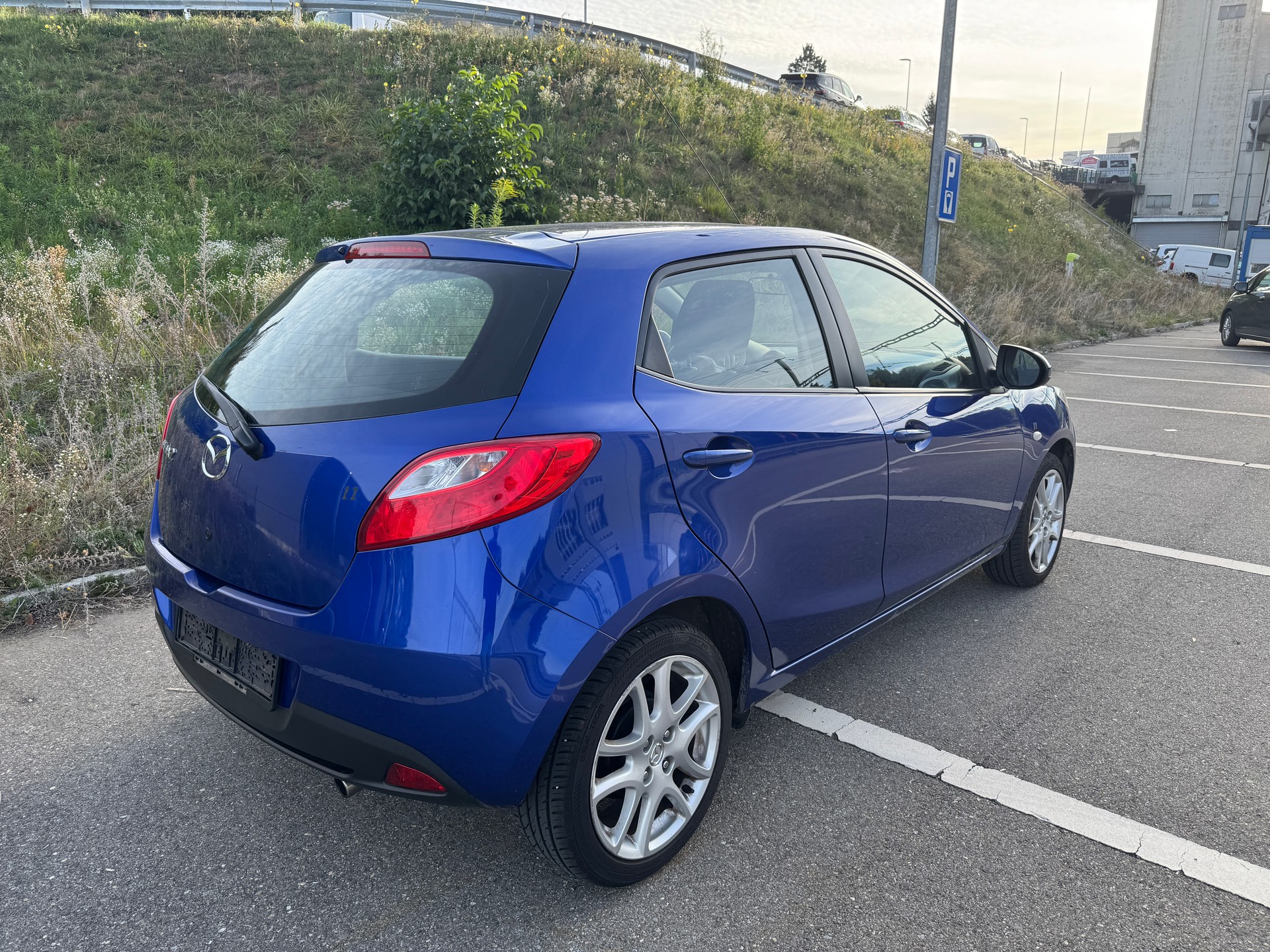 MAZDA 2 1.3i 16V Exclusive-image-4