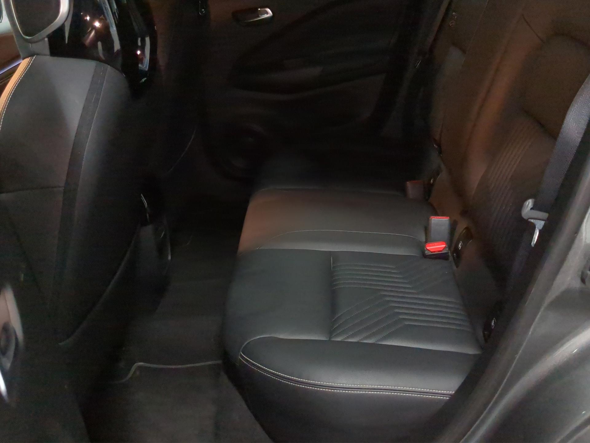NISSAN Juke 1.6 FHEV Tekna-image-13