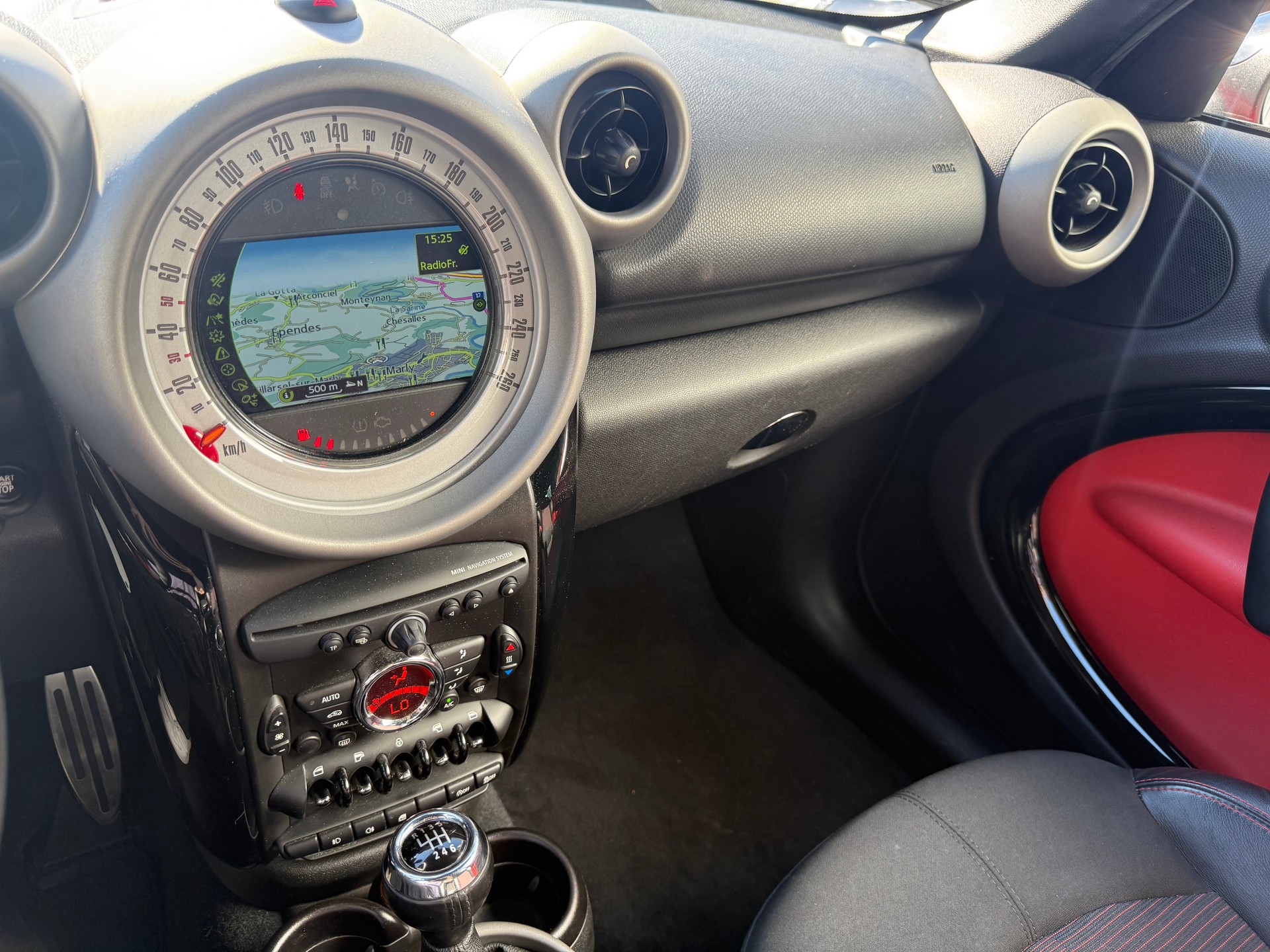 MINI Countryman Cooper S FWD-image-6
