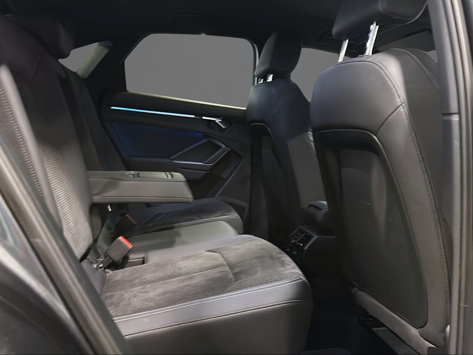 AUDI Q3 Sportback 45 TFSI e S line Attraction S-tronic-image-12