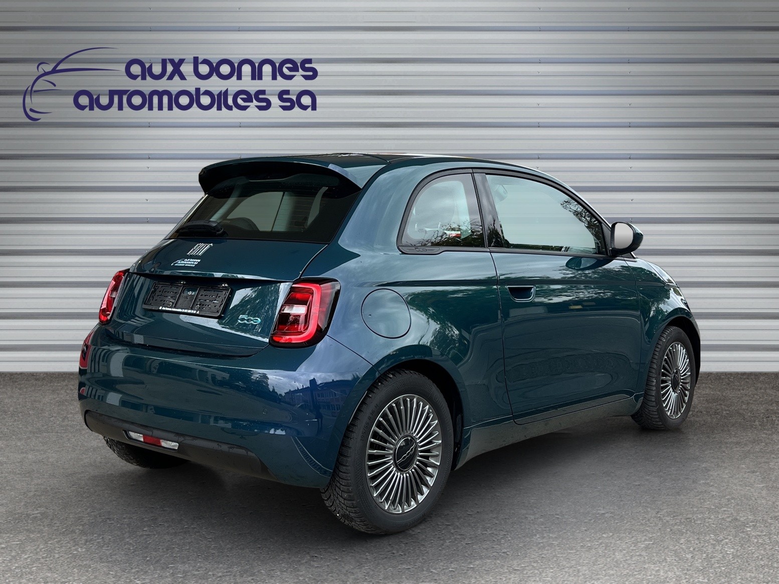 FIAT 500 electric 87 kW Icon-showroom-element-3