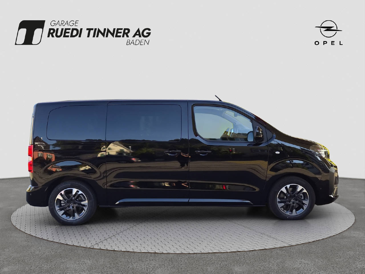 OPEL Zafira 2.2 CDTI 180 GS S/S-image-6