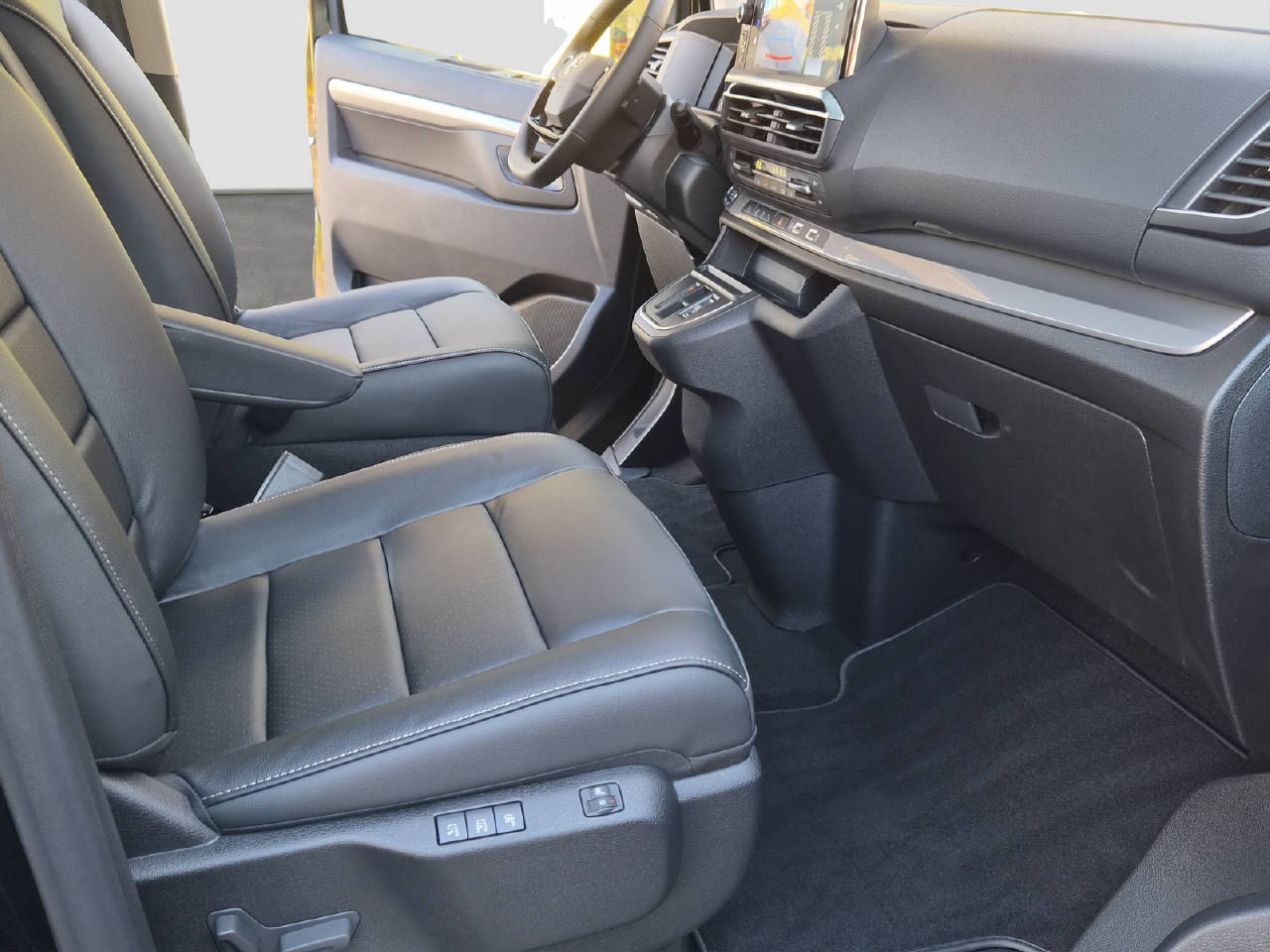 OPEL Zafira 2.2 CDTI 180 GS S/S-image-13