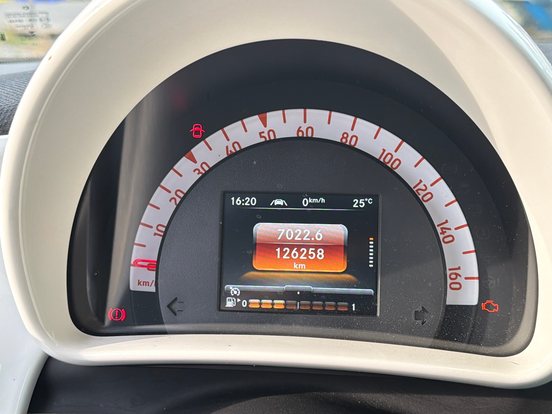 SMART fortwo prime-image-13