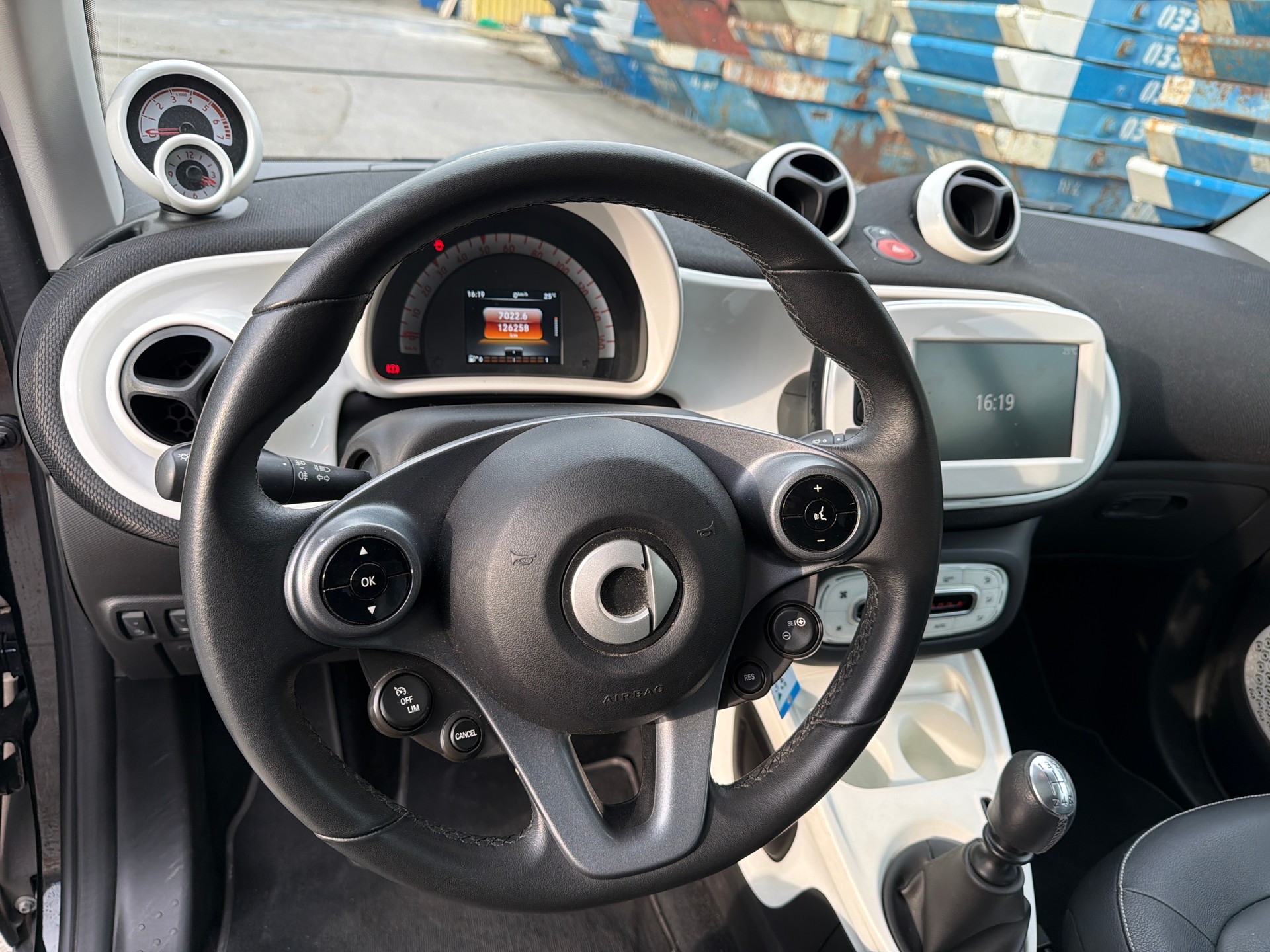 SMART fortwo prime-image-10
