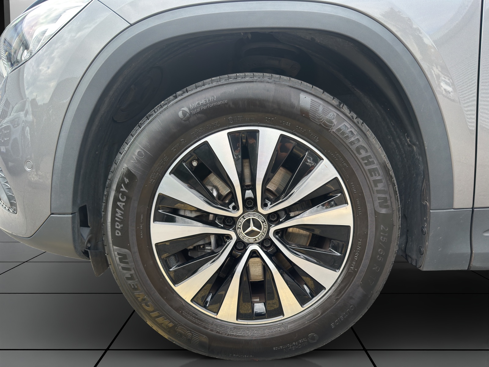 MERCEDES-BENZ GLA 200 Style-image-5