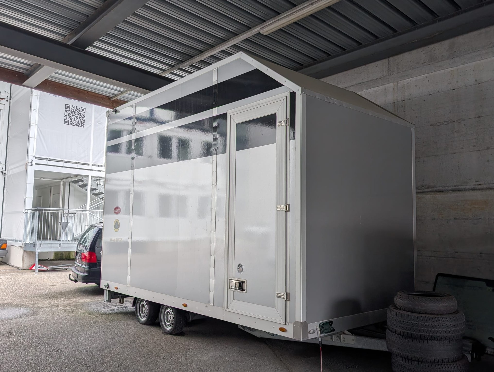 DALTEC Rennwagen Transport Anhänger-image-0