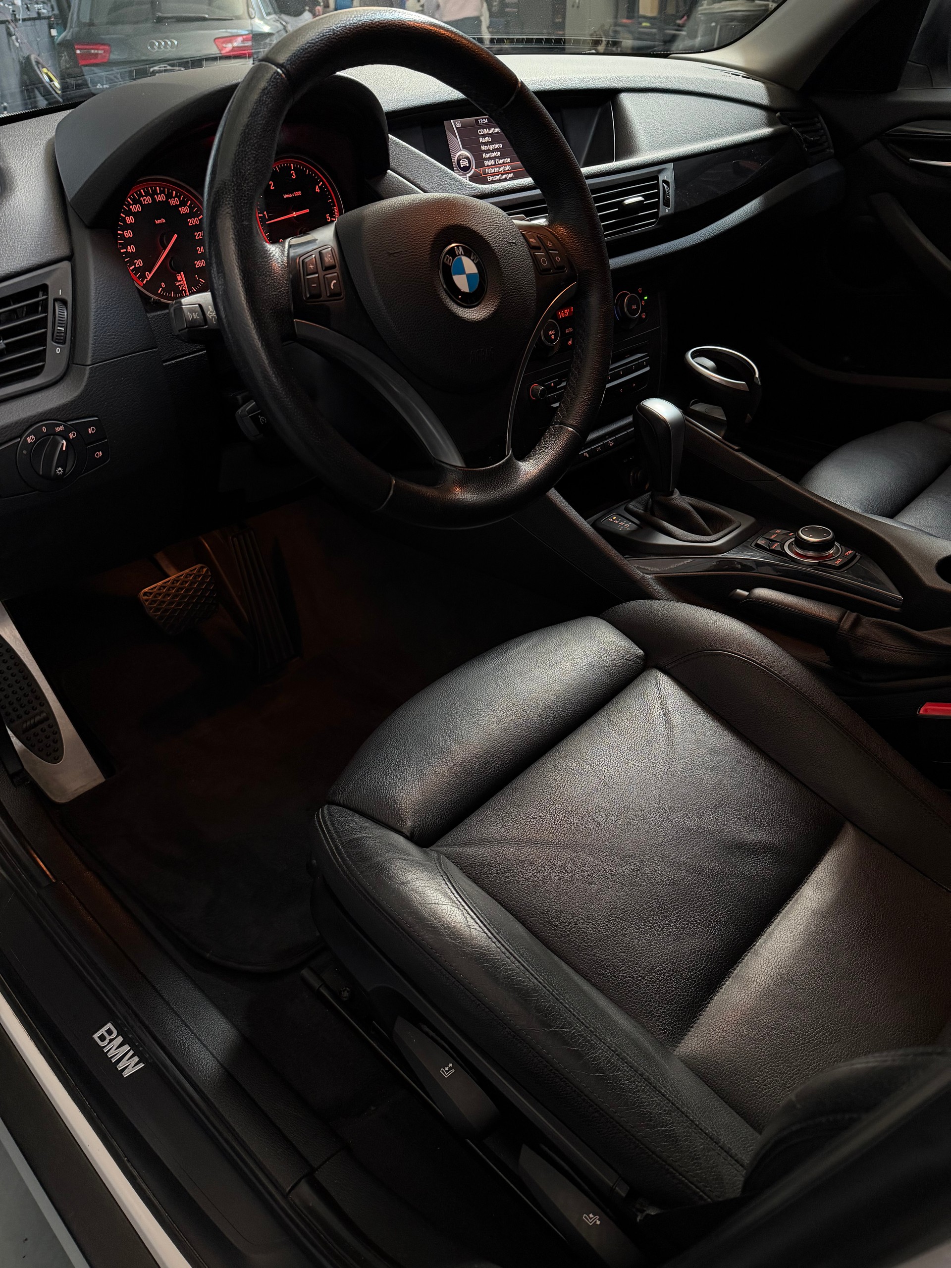 BMW X1 xDrive 20d Steptronic-image-3