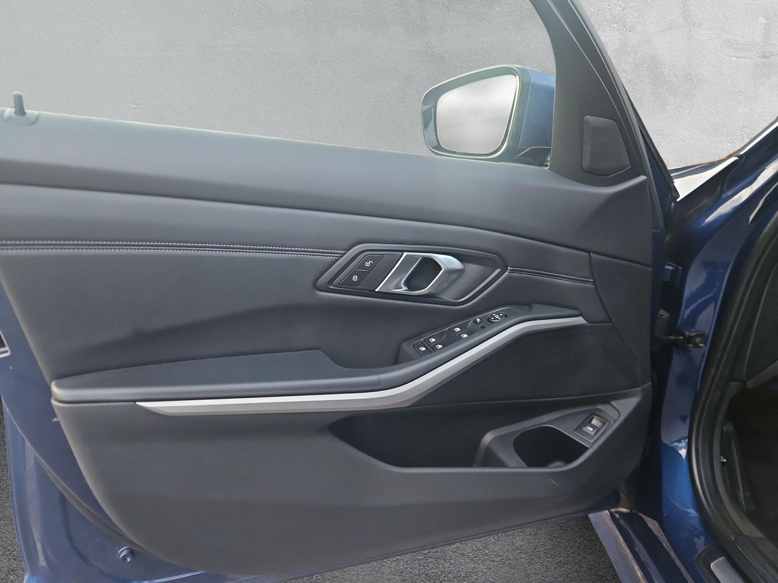 BMW 320d Touring xDrive G21 (CH)-image-21