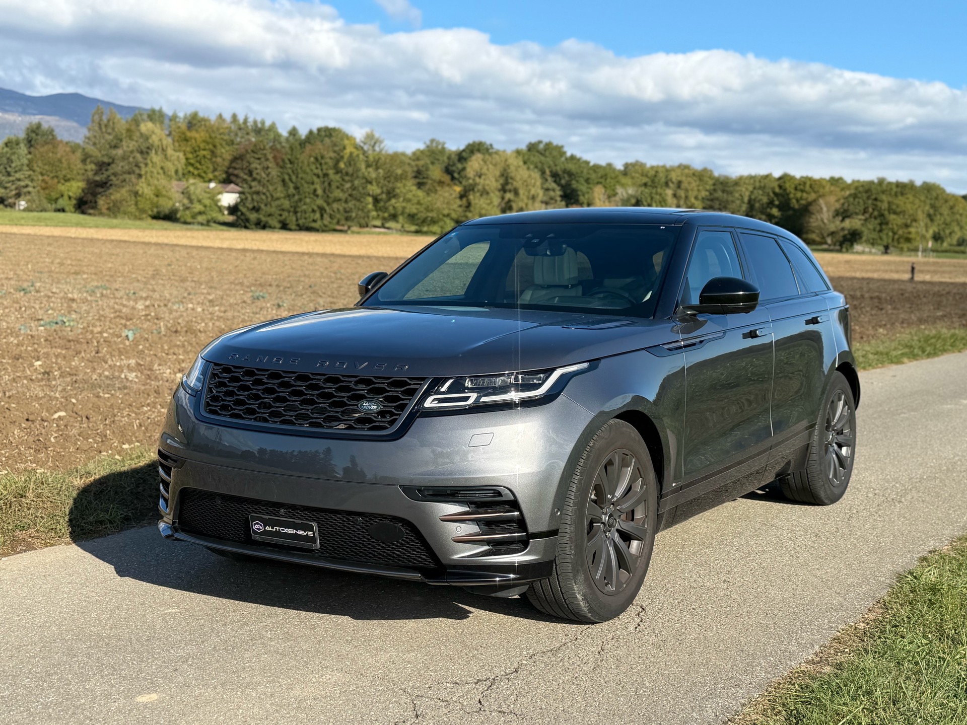 LAND ROVER Range Rover Velar R-Dynamic D 300 HSE Automatic-image-9