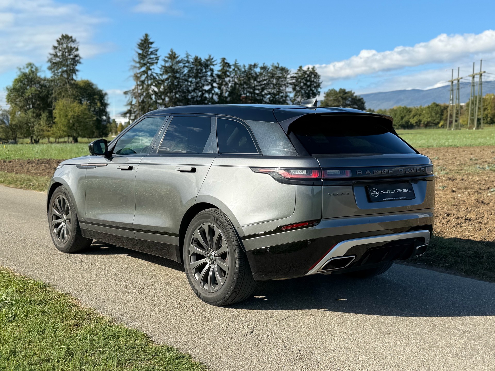 LAND ROVER Range Rover Velar R-Dynamic D 300 HSE Automatic-image-4