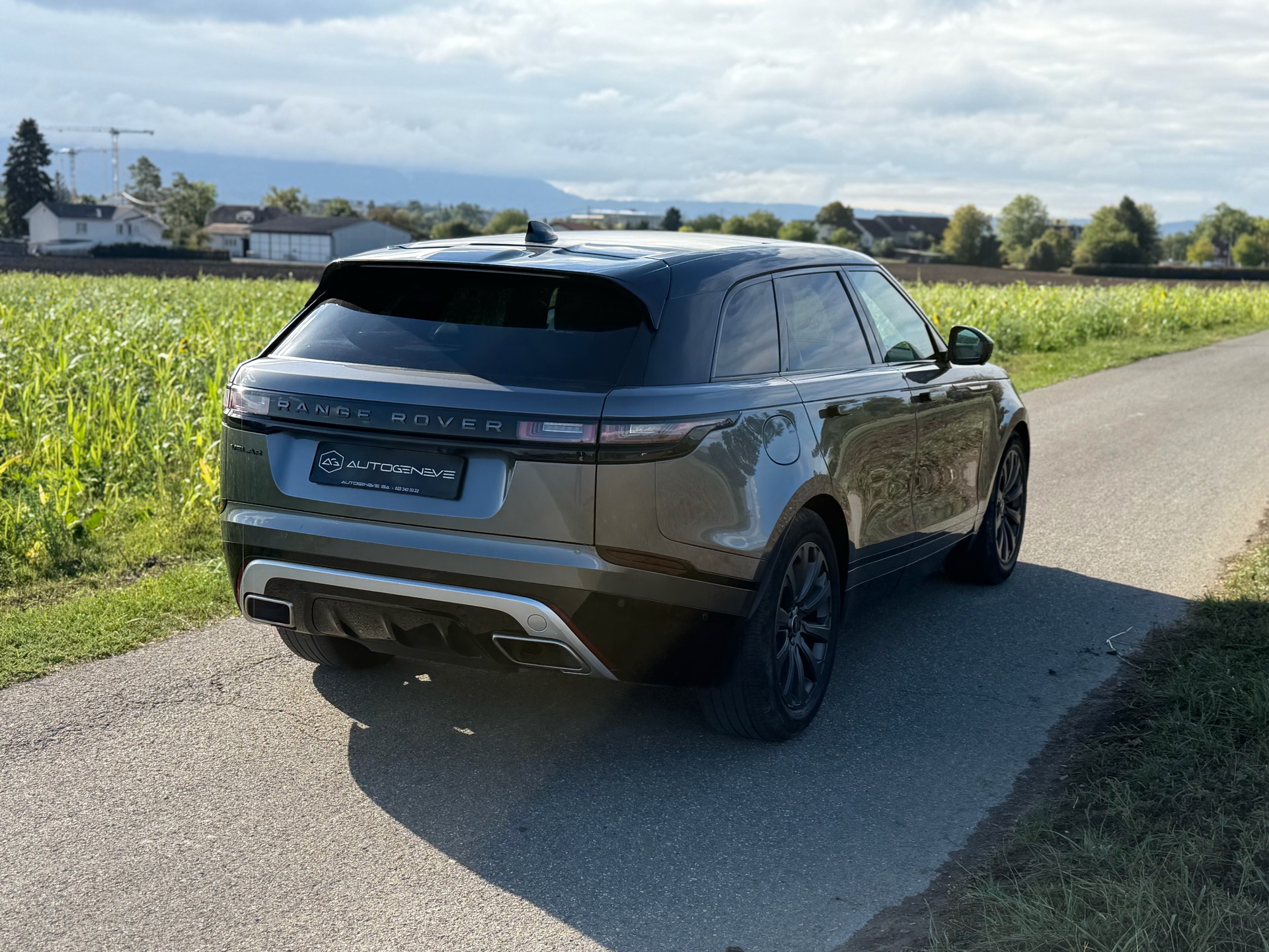 LAND ROVER Range Rover Velar R-Dynamic D 300 HSE Automatic-image-7