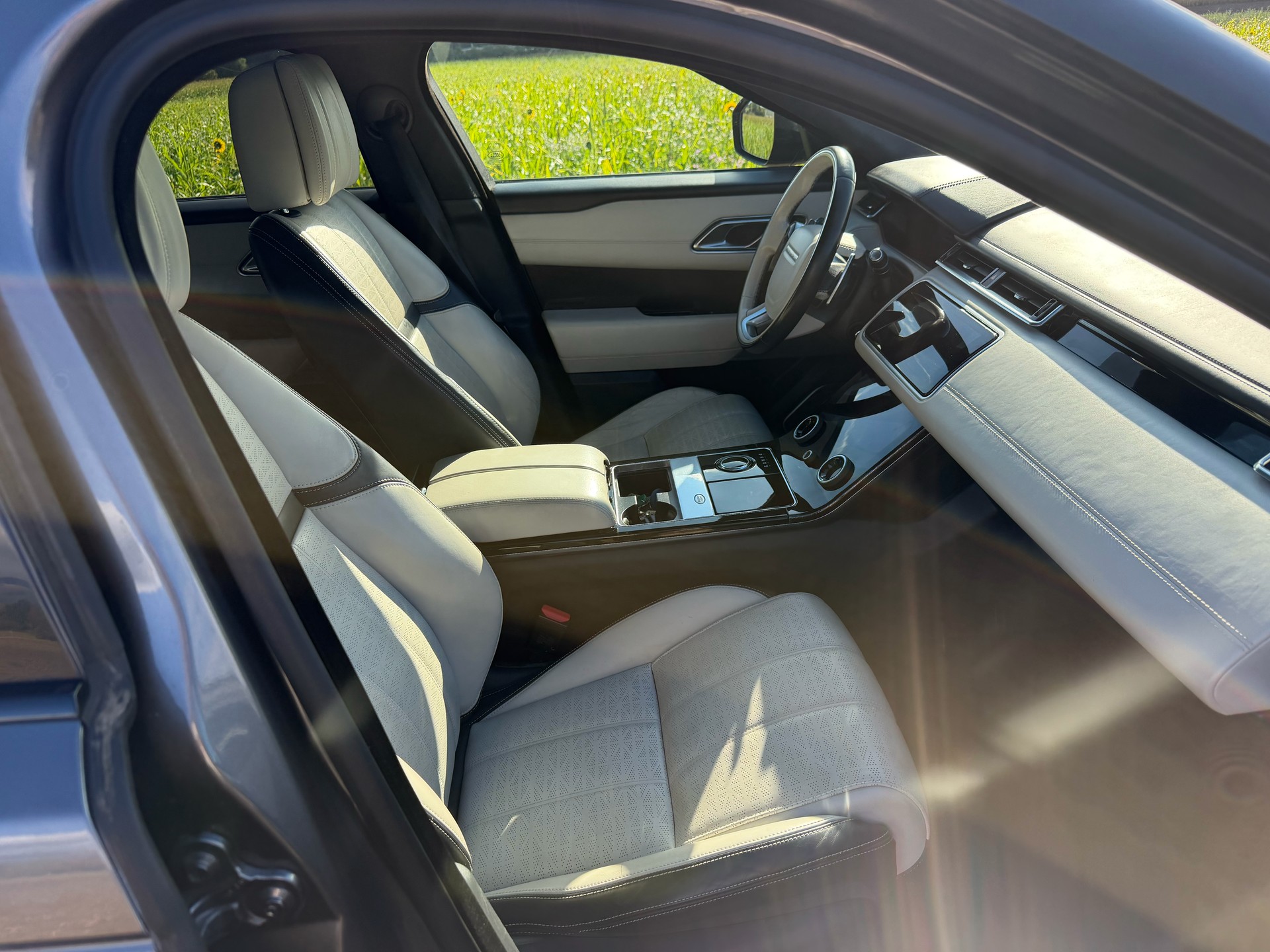 LAND ROVER Range Rover Velar R-Dynamic D 300 HSE Automatic-image-13