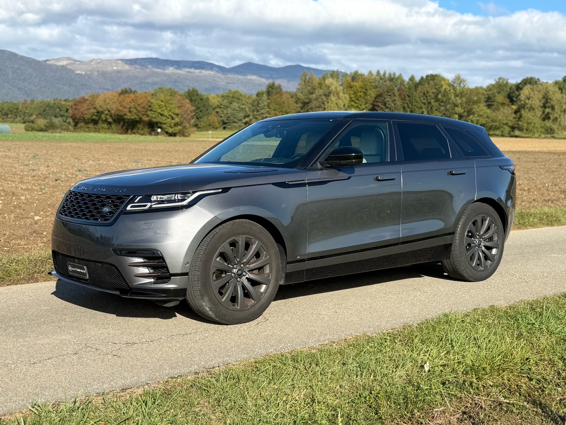 LAND ROVER Range Rover Velar R-Dynamic D 300 HSE Automatic-image-3
