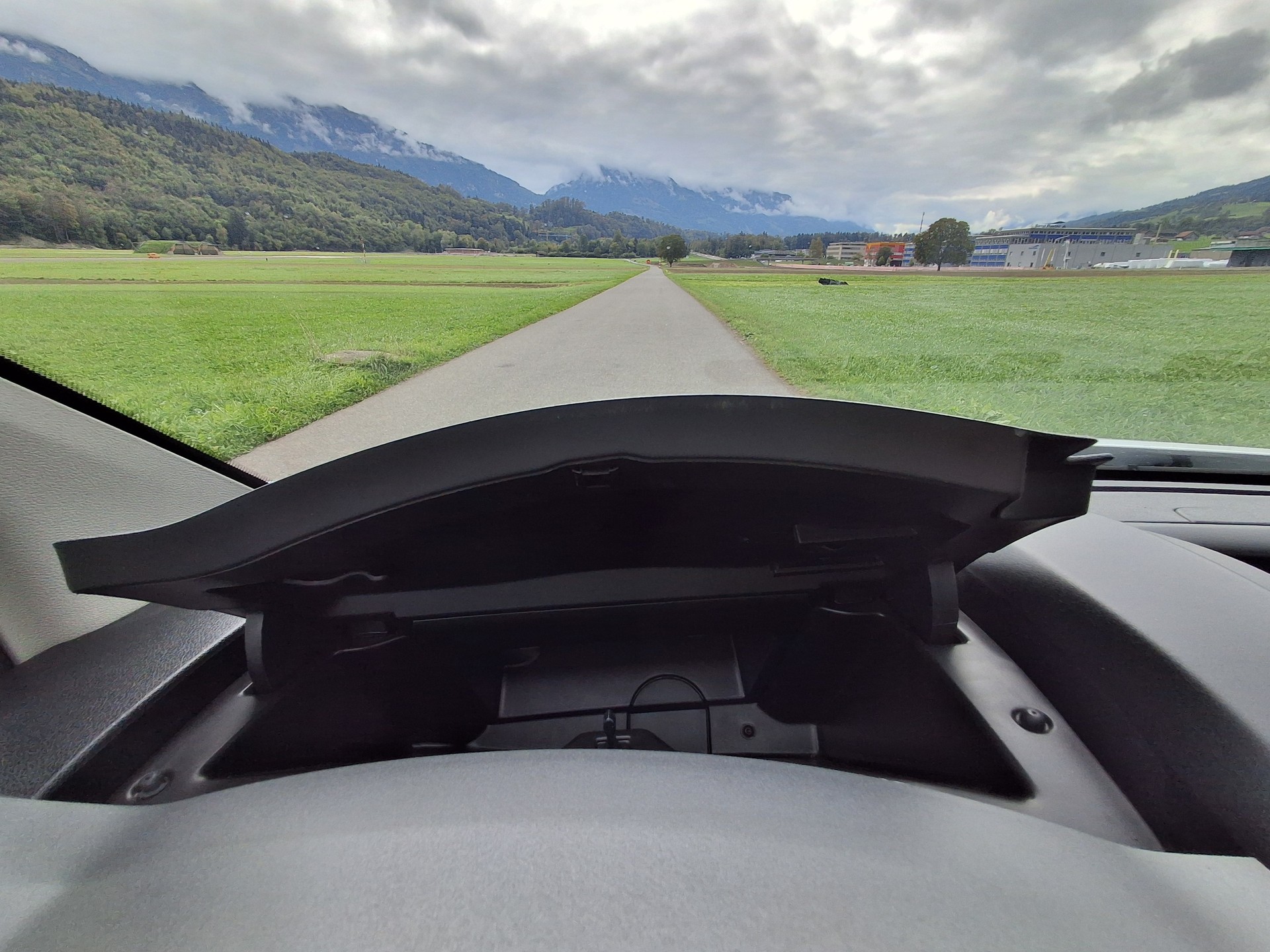 CITROEN Berlingo 1.6 BlueHDi Shine-image-7