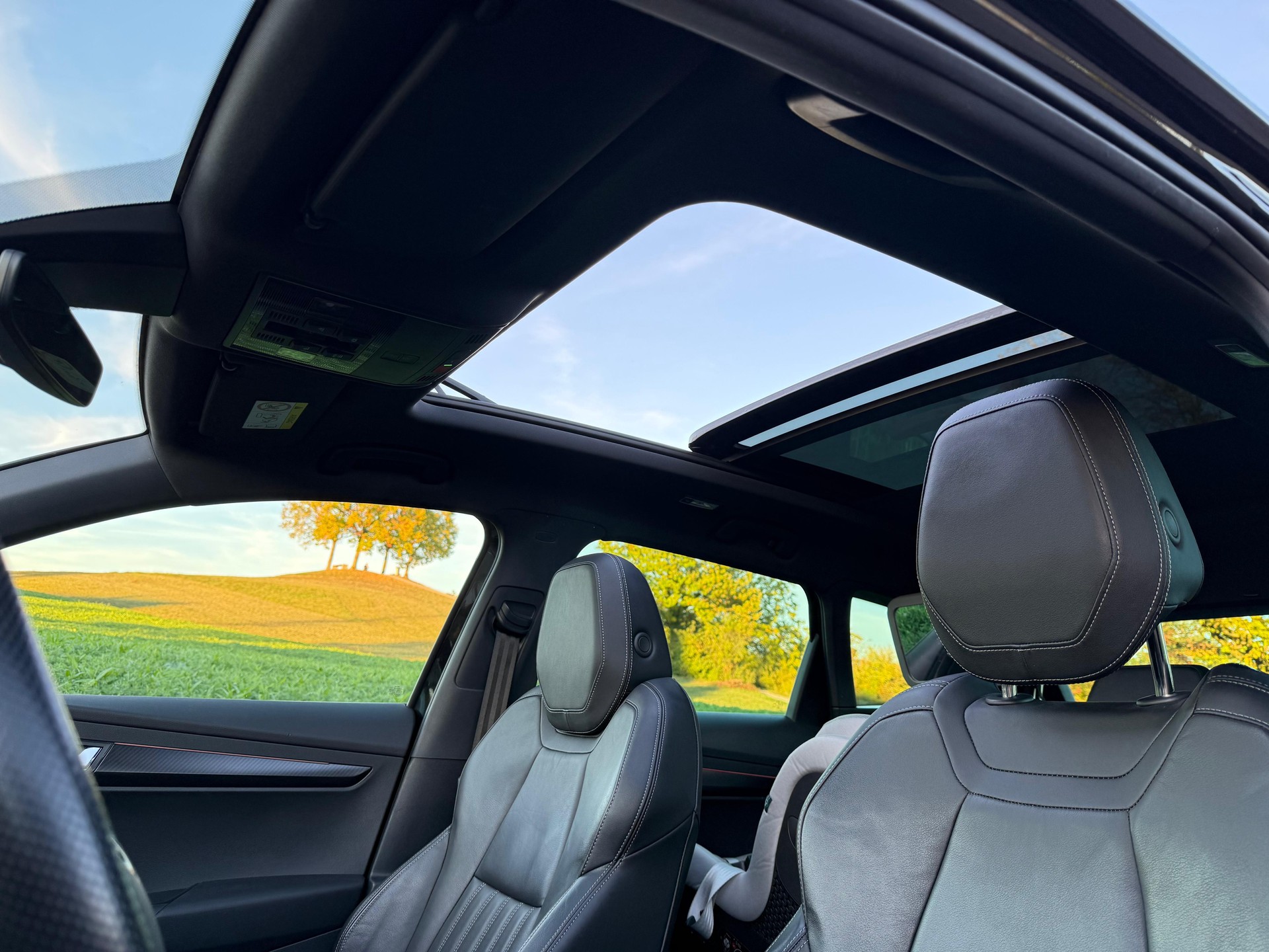SKODA 2.0 TSI SportLine 4x4 DSG-image-4