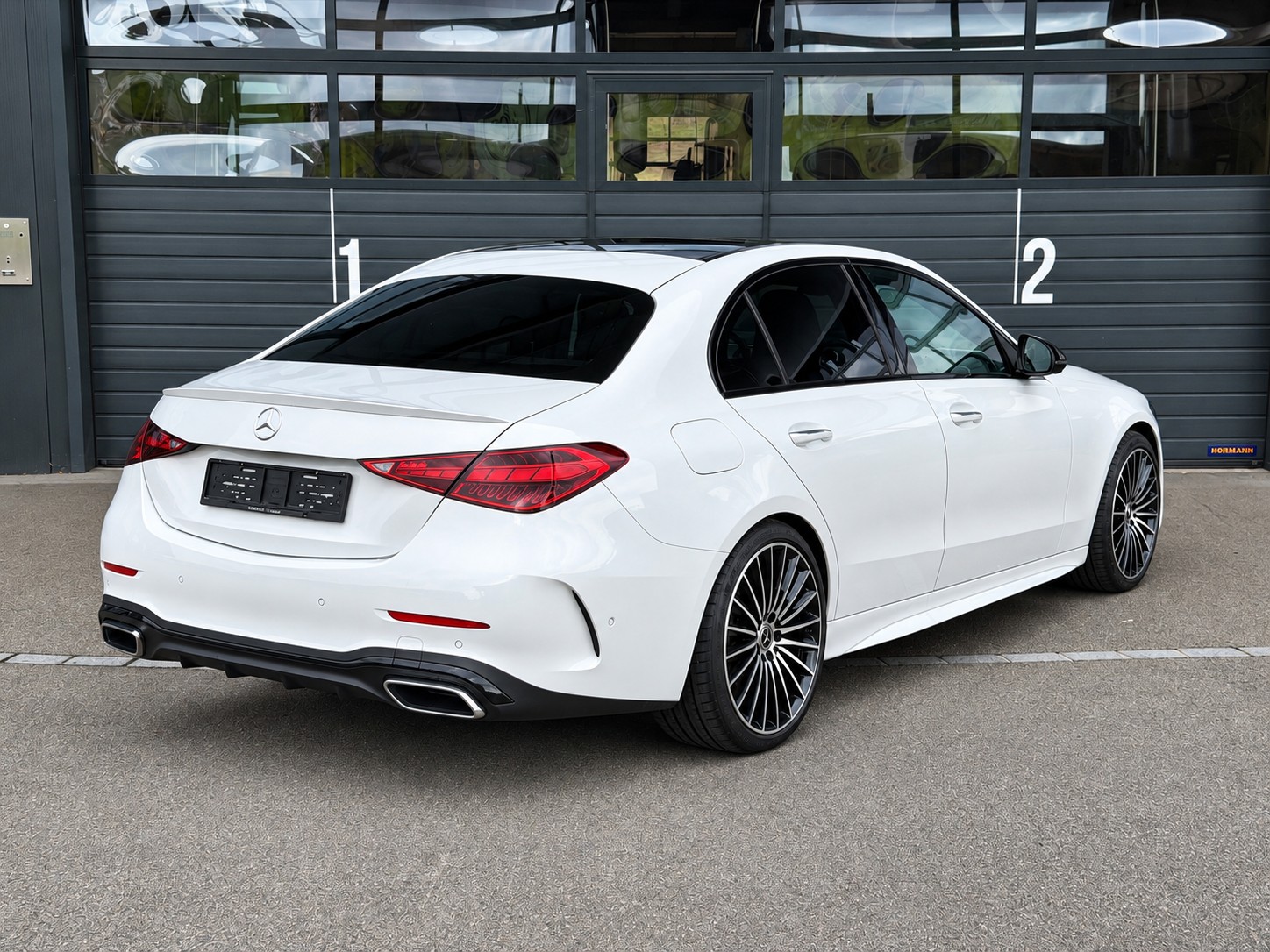 MERCEDES-BENZ C 220 d 4MATIC AMG Line | Panorama | Burmester | Memory | Mercedes Service-image-3