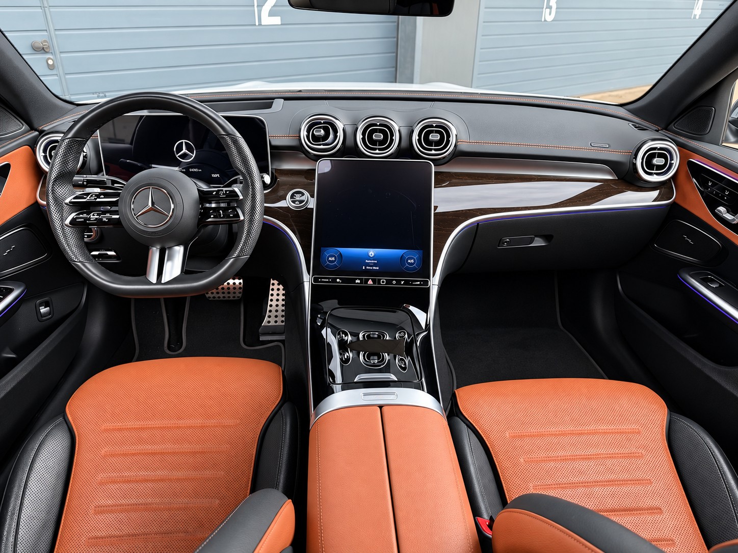 MERCEDES-BENZ C 220 d 4MATIC AMG Line | Panorama | Burmester | Memory | Mercedes Service-image-9