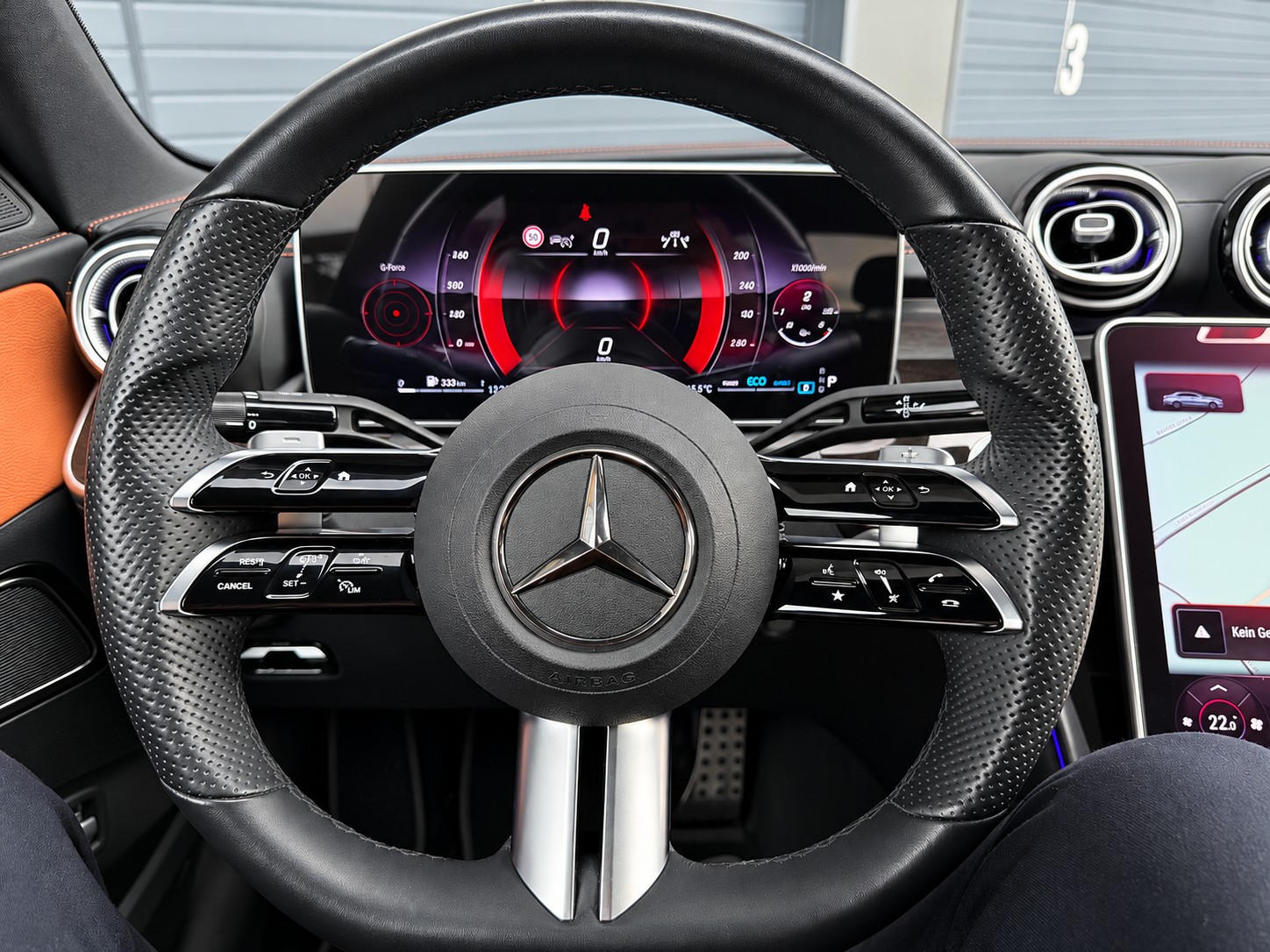 MERCEDES-BENZ C 220 d 4MATIC AMG Line | Panorama | Burmester | Memory | Mercedes Service-image-10