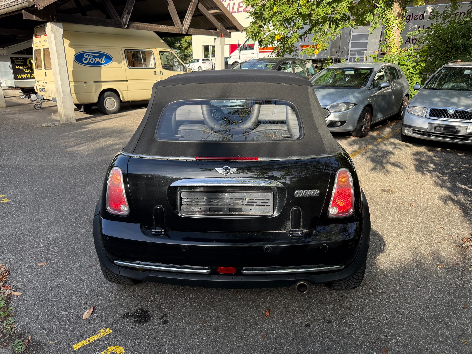 MINI Cooper Cabriolet-image-6