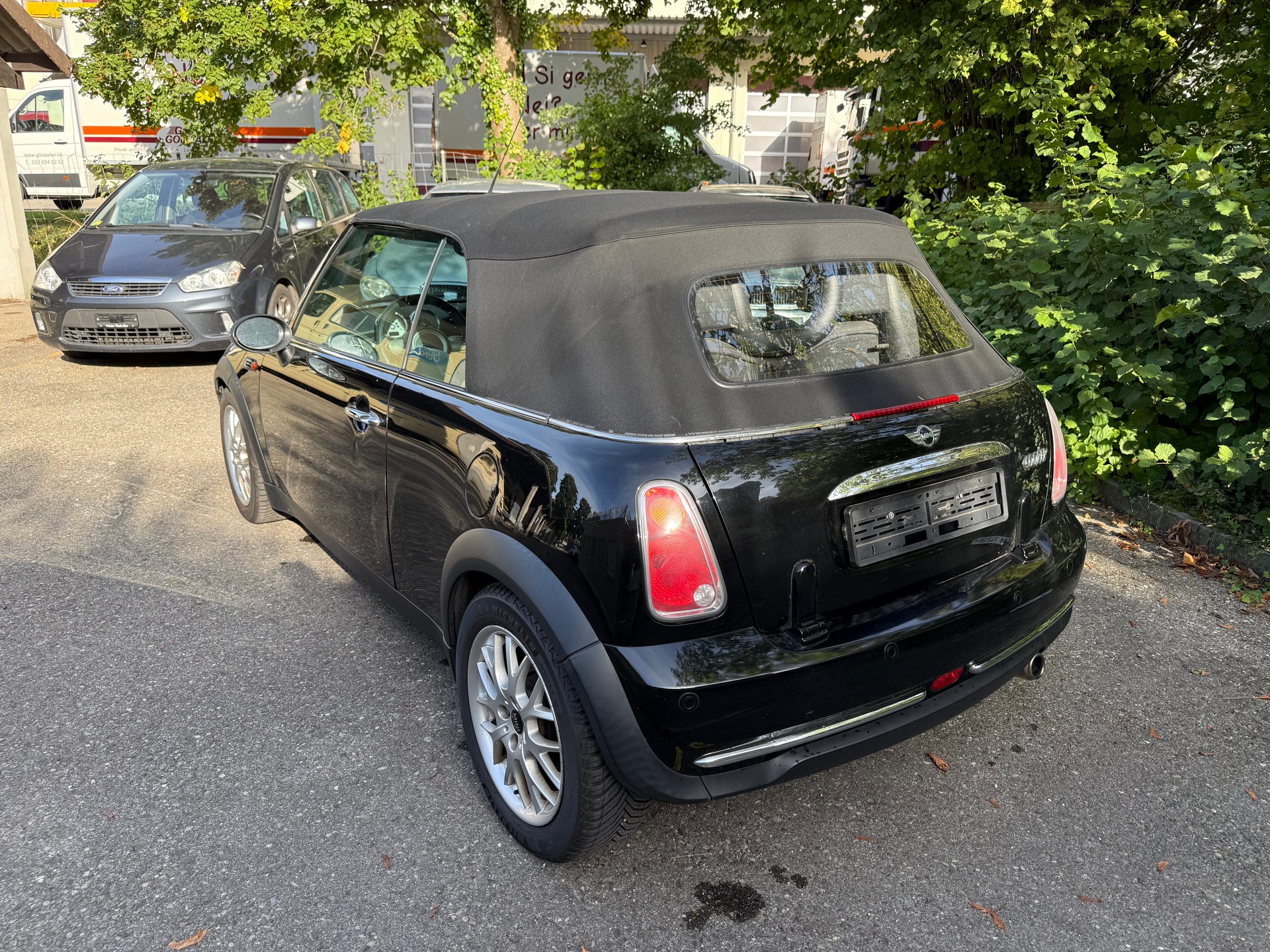 MINI Cooper Cabriolet-image-5