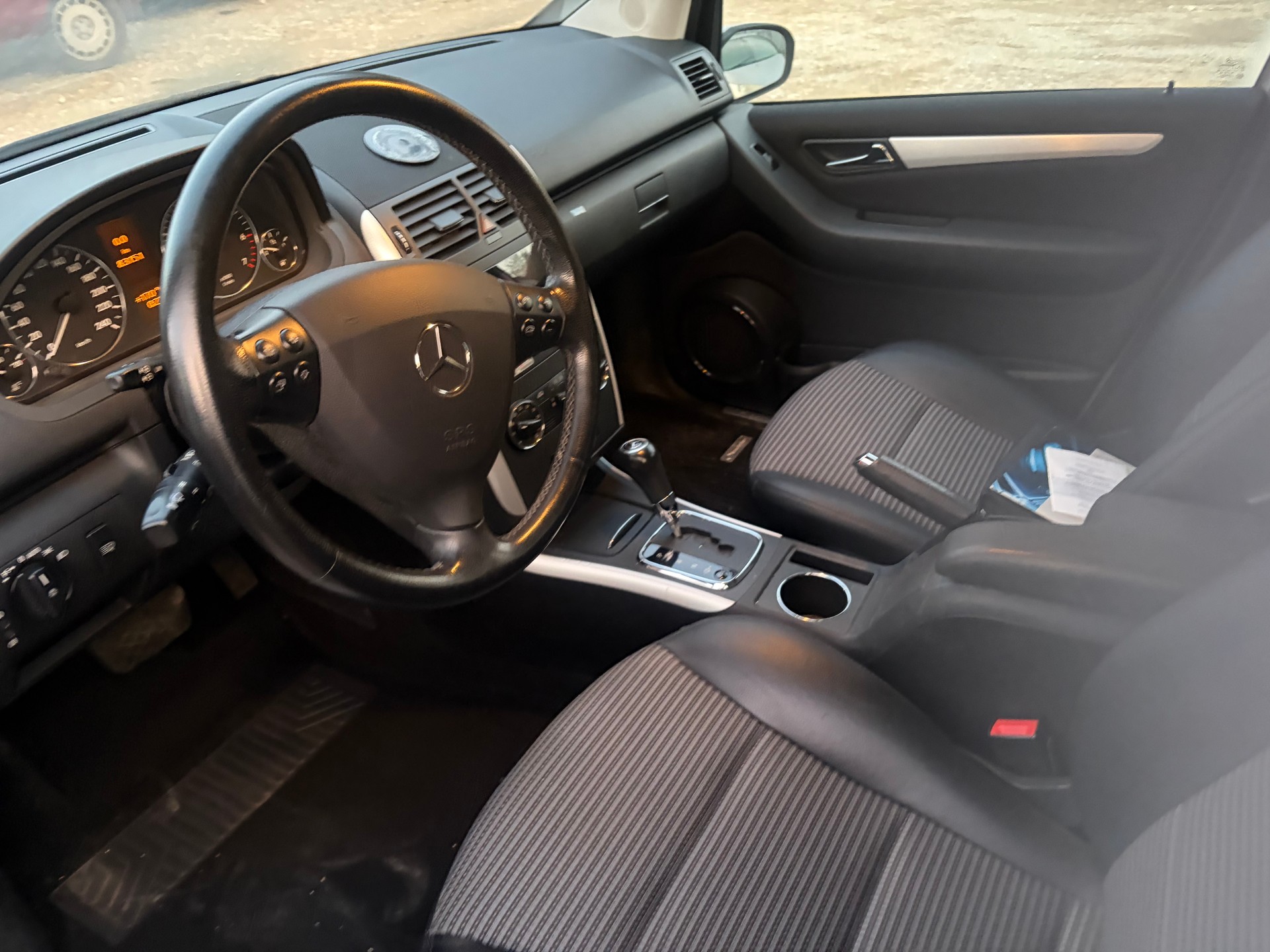 MERCEDES-BENZ A 200 Avantgarde PolarStar-image-5